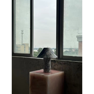 Veinir Table Lamp