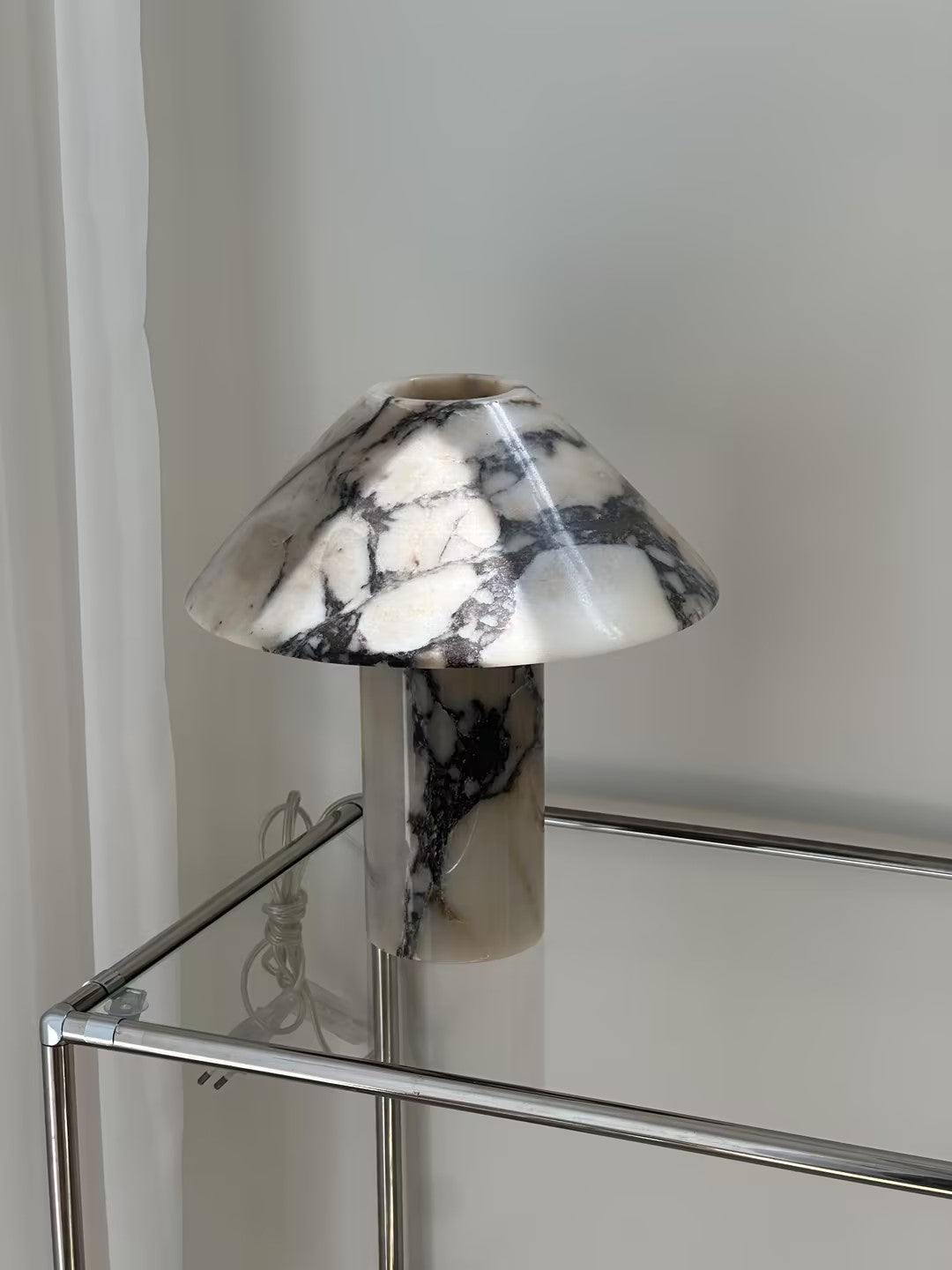 Veinir Table Lamp
