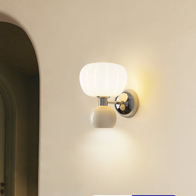 Elaiaria Wall Lamp