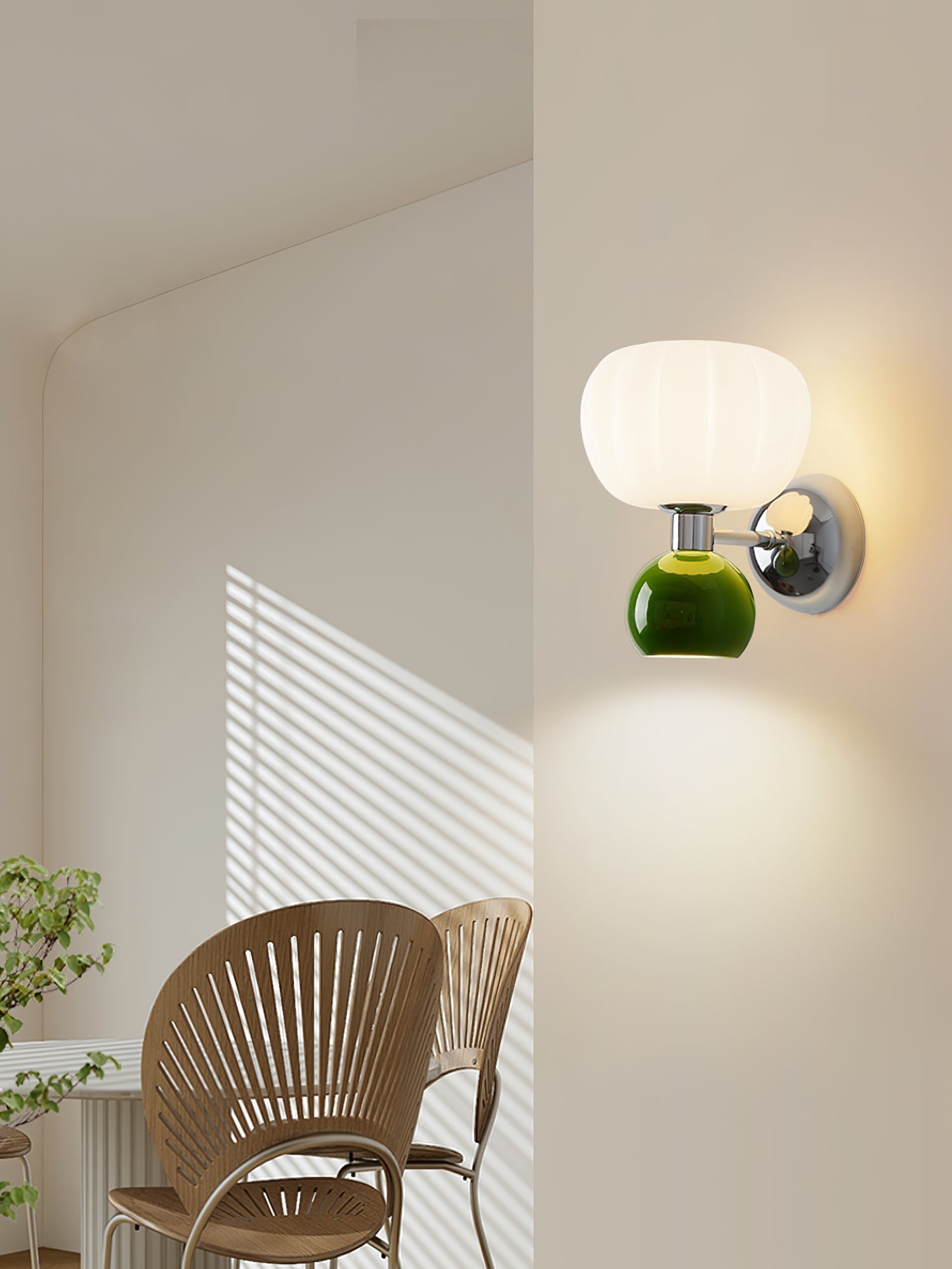 Elaiaria Wall Lamp