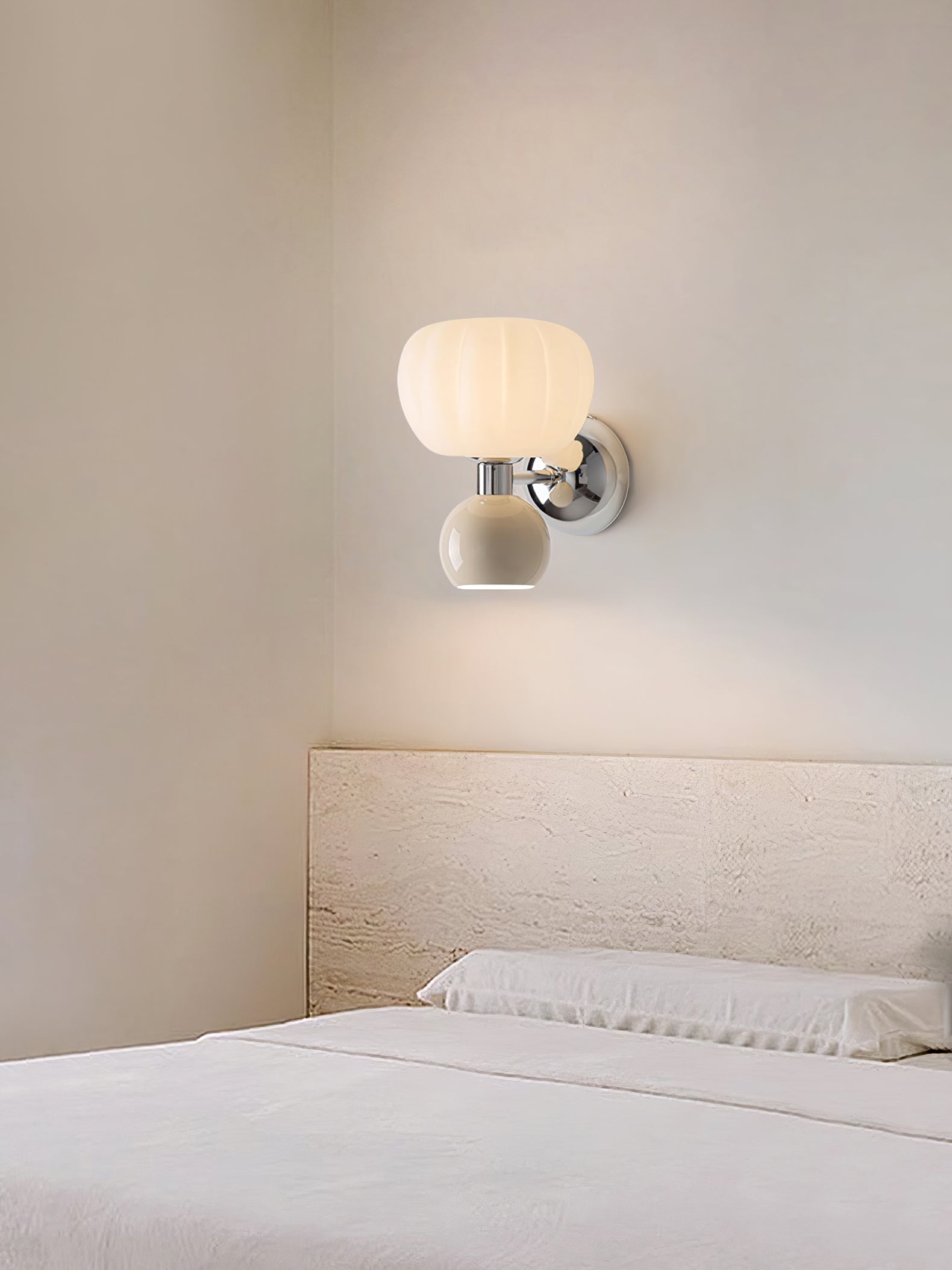 Elaiaria Wall Lamp