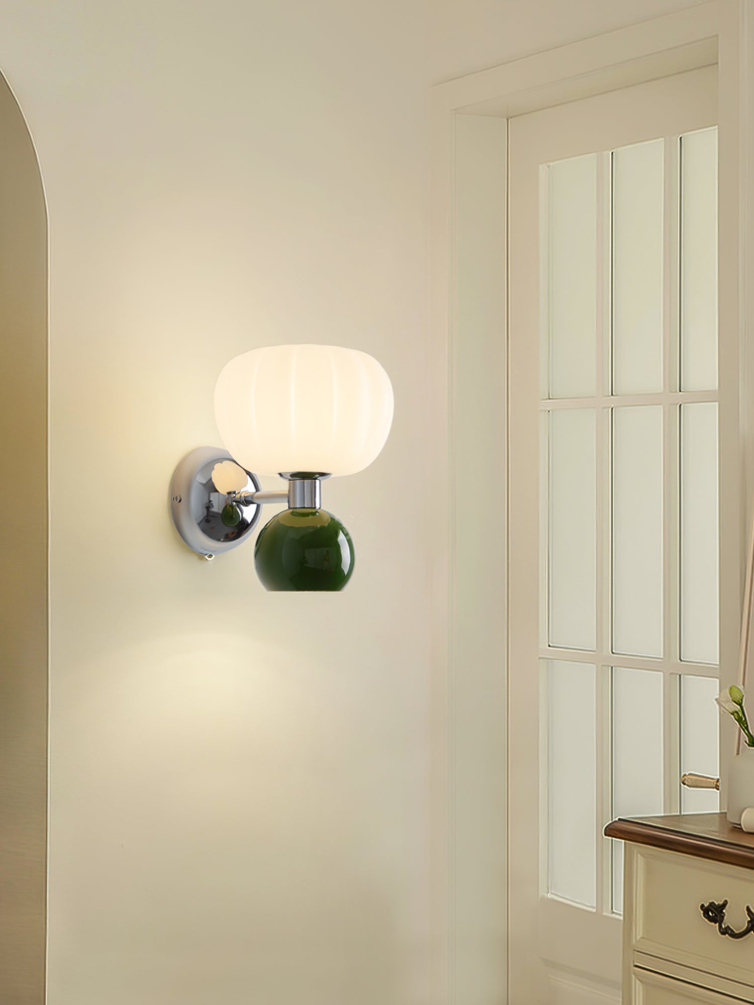 Elaiaria Wall Lamp