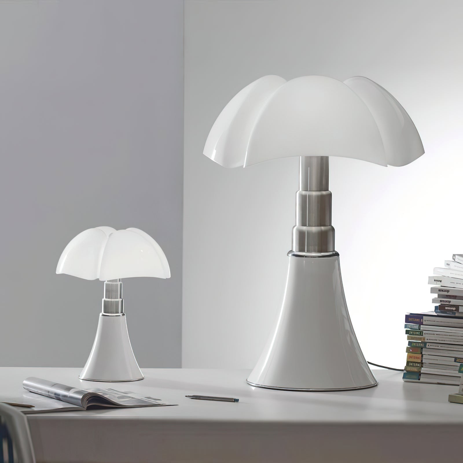 Flaria Table Lamp