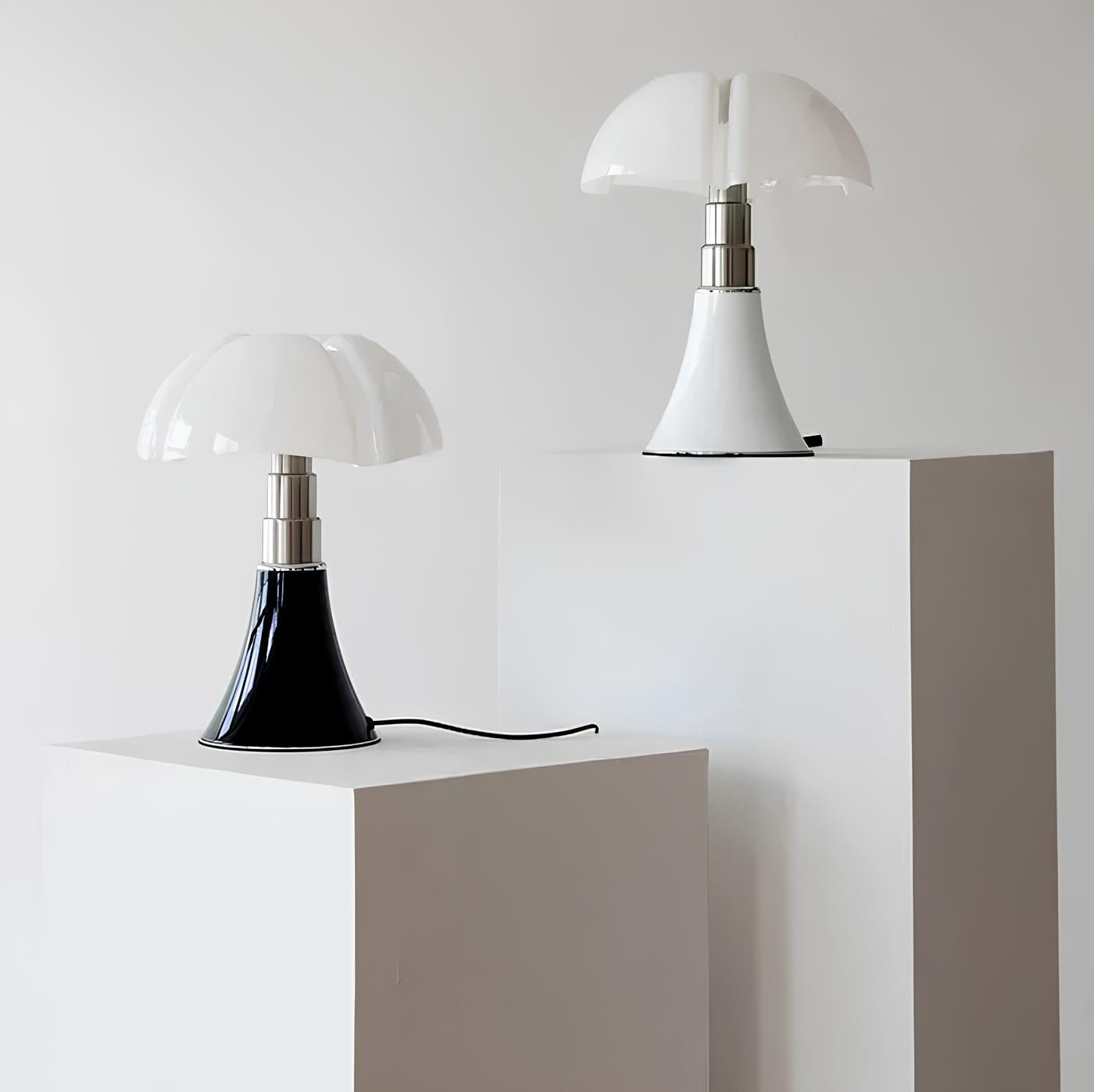 Flaria Table Lamp