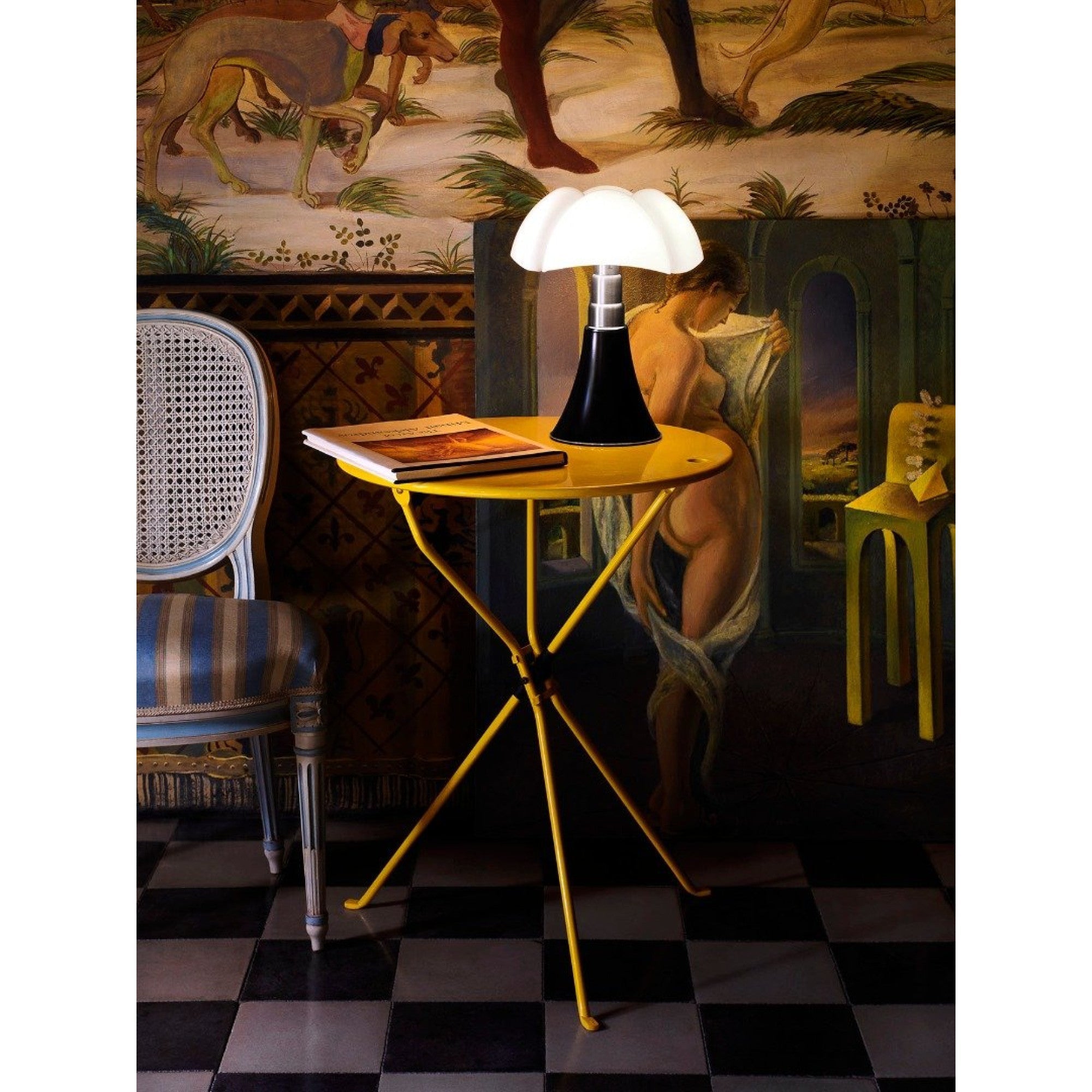 Flaria Table Lamp