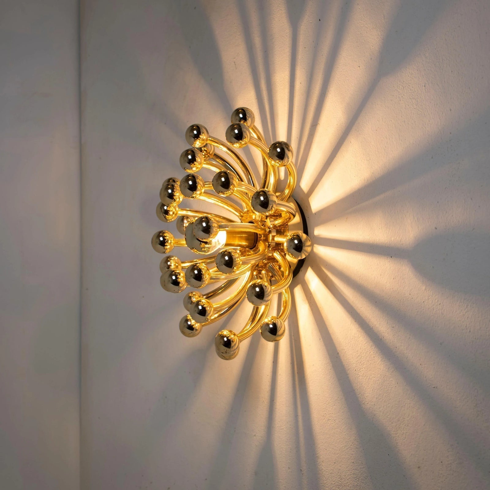 Solaryn Wall Light