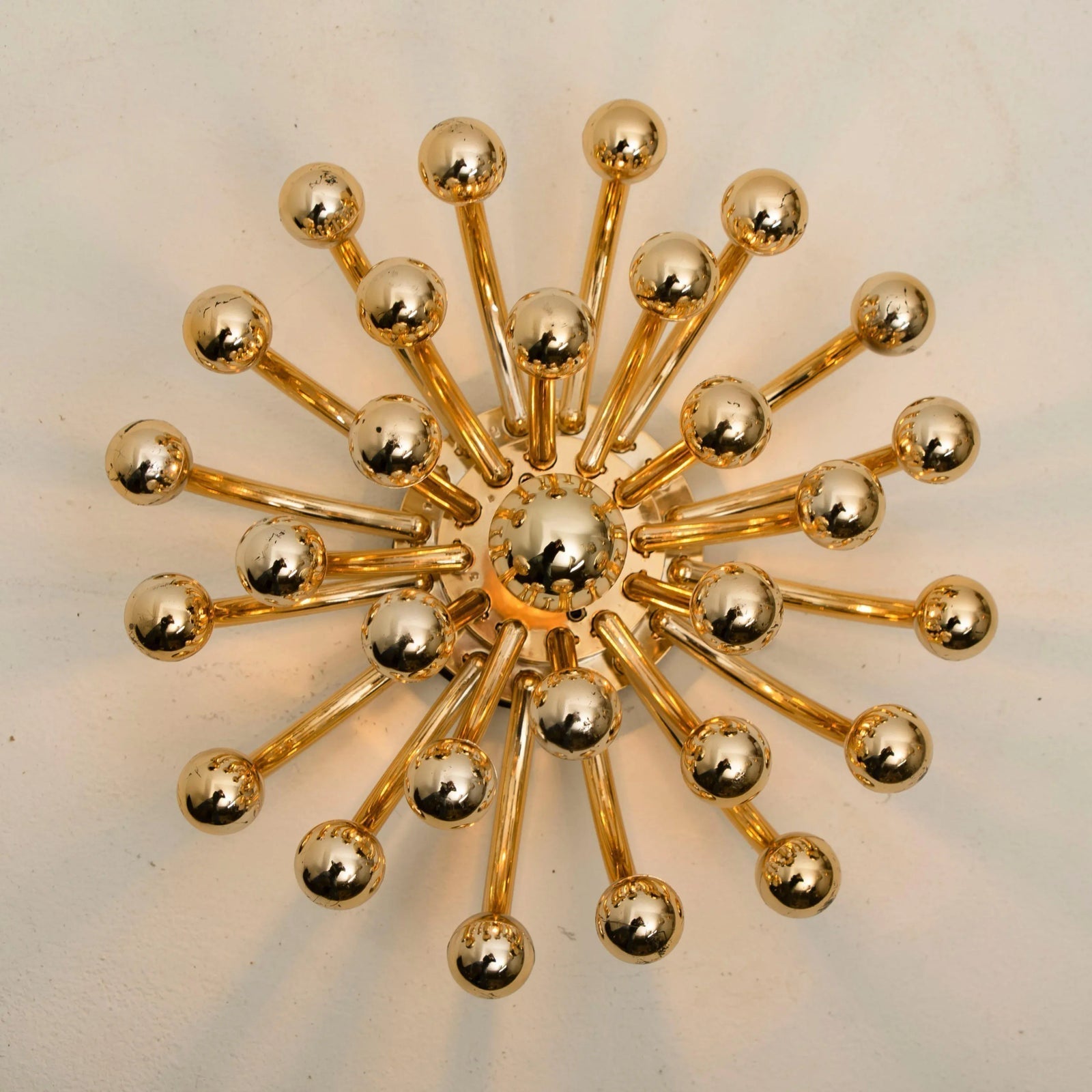 Solaryn Wall Light