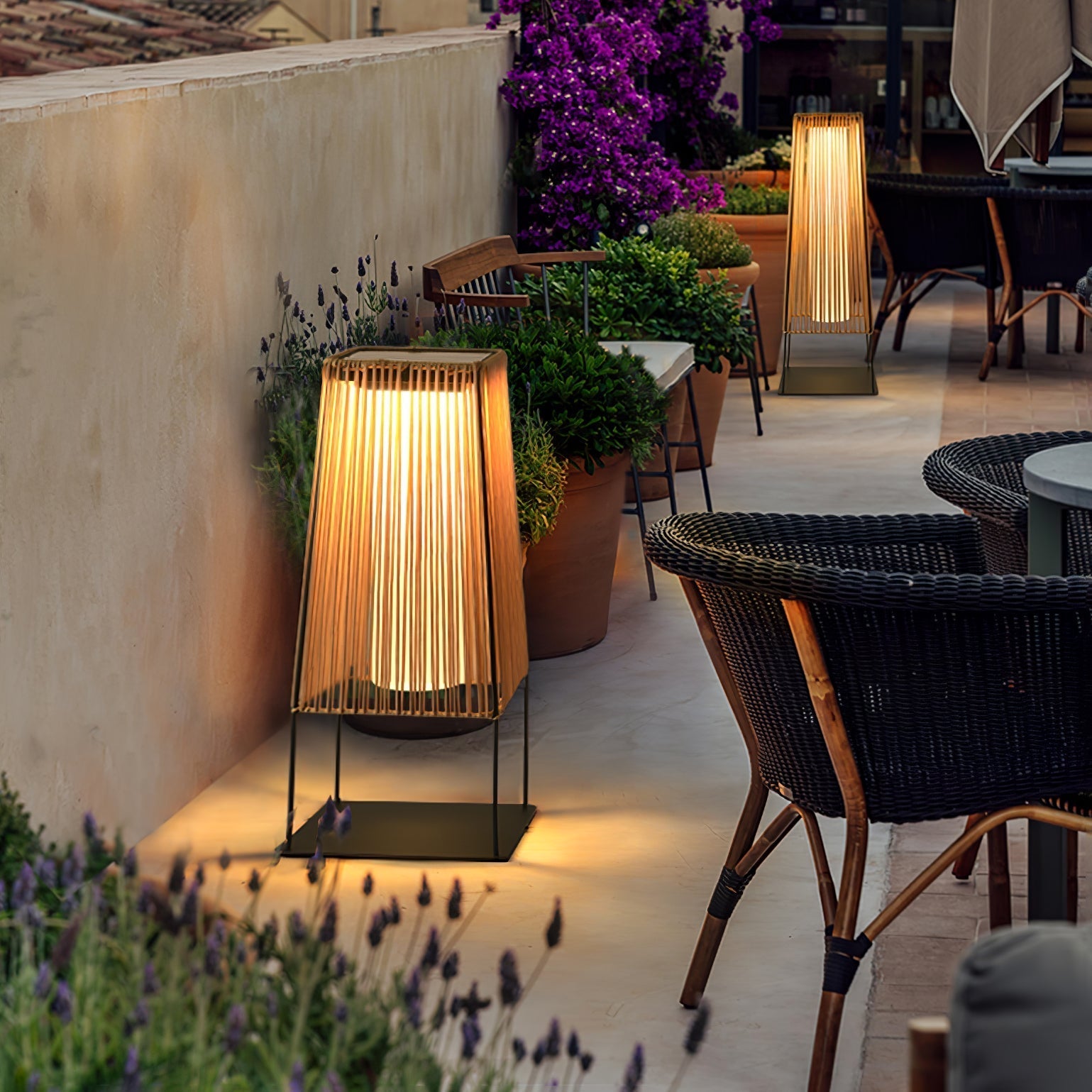 Aru Modern Outdoor Light