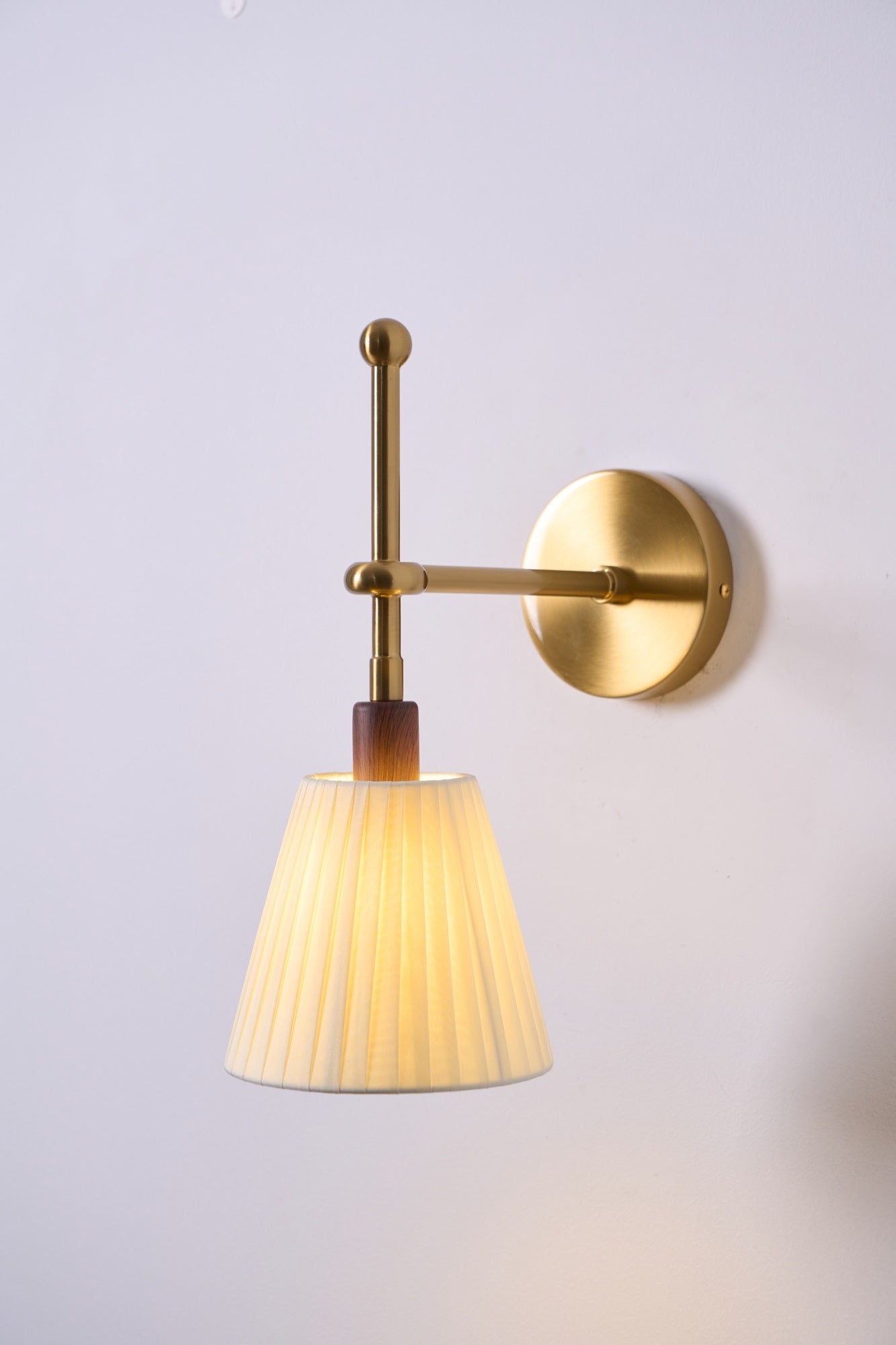 Gairm Wall Lamp Pleated Fabric Brass