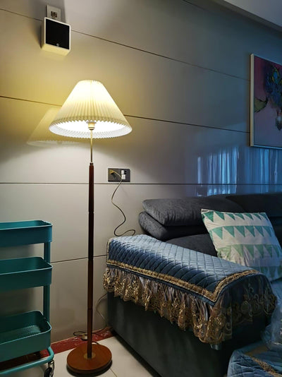 Syleina Minimalist Wood Floor Lamp