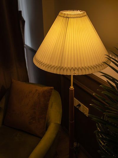 Syleina Minimalist Wood Floor Lamp