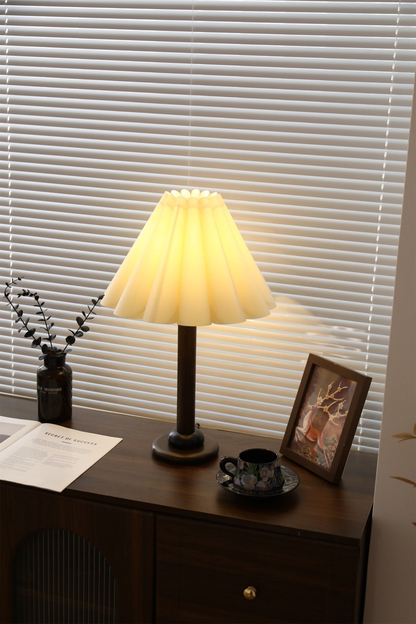 Renanise Table Lamp