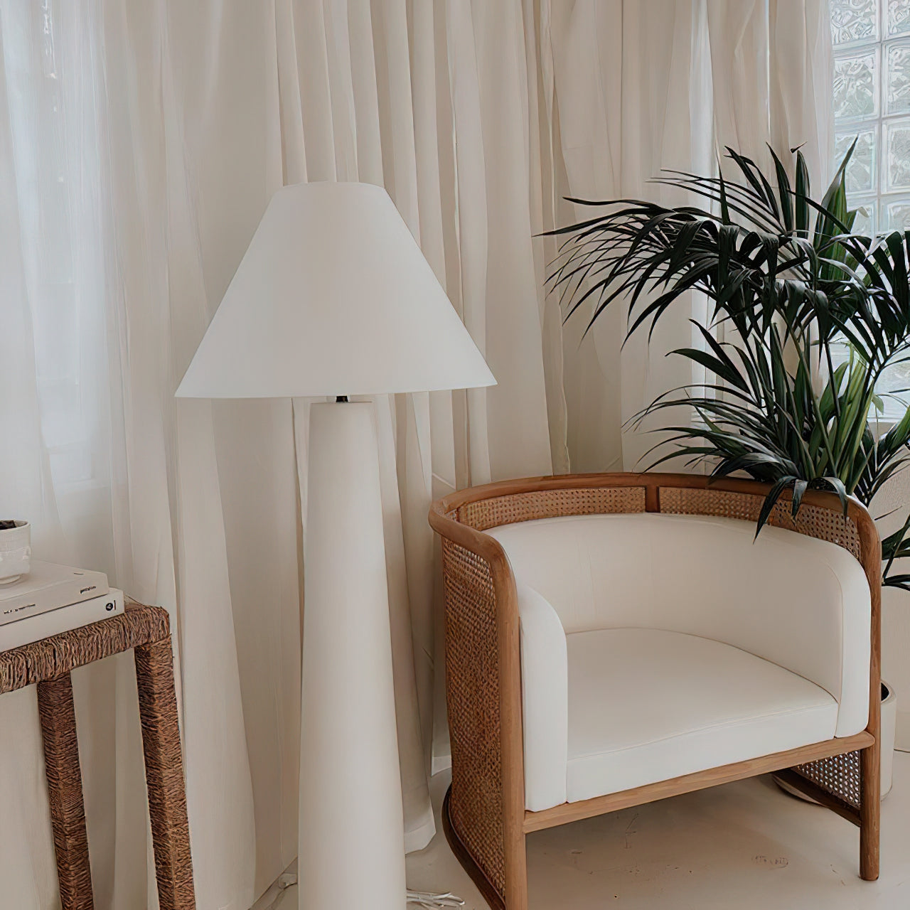 Columnil White Floor Lamp
