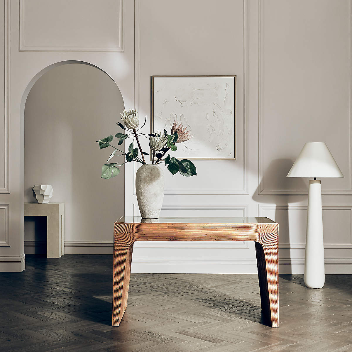 Columnil White Floor Lamp