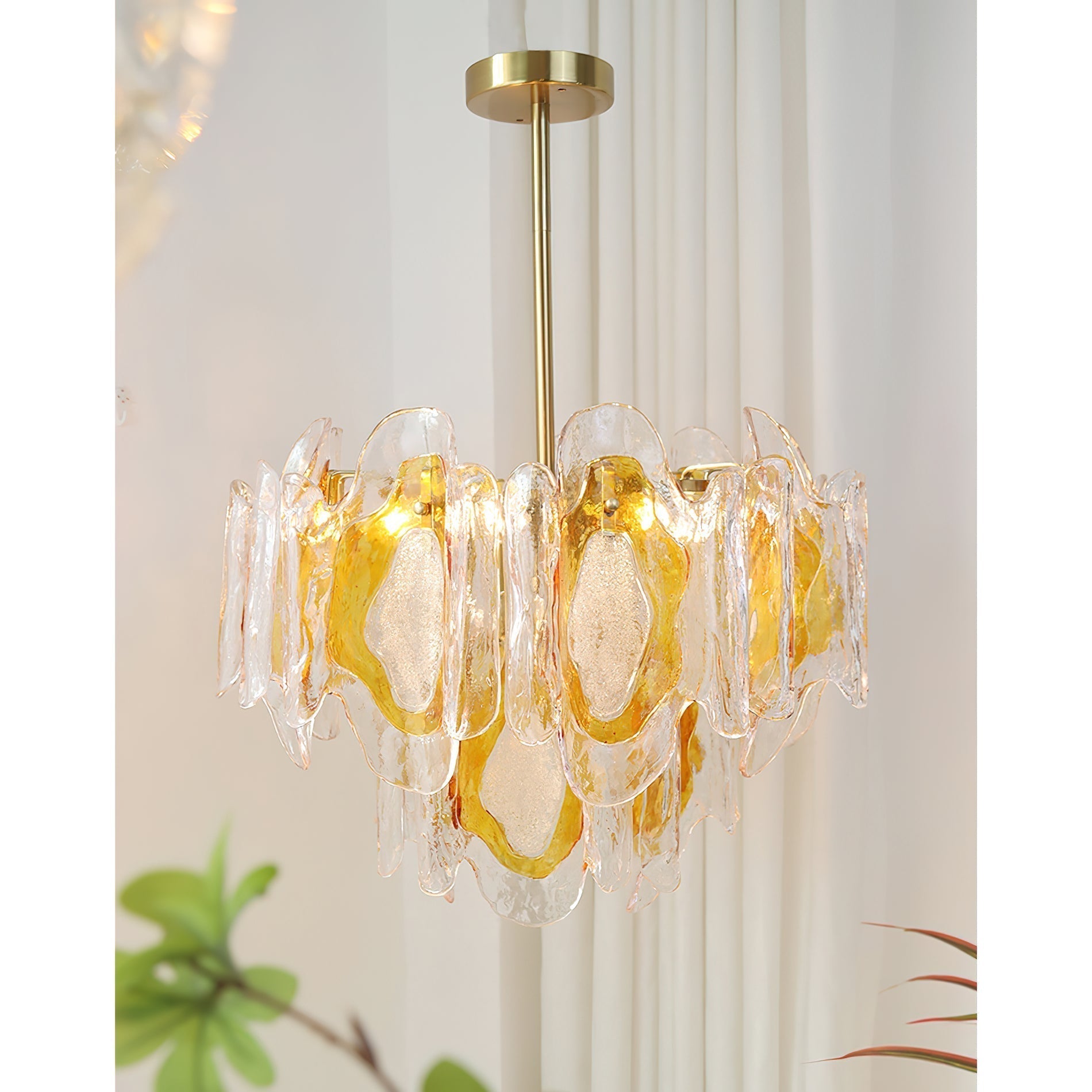Zecaryra Chandelier