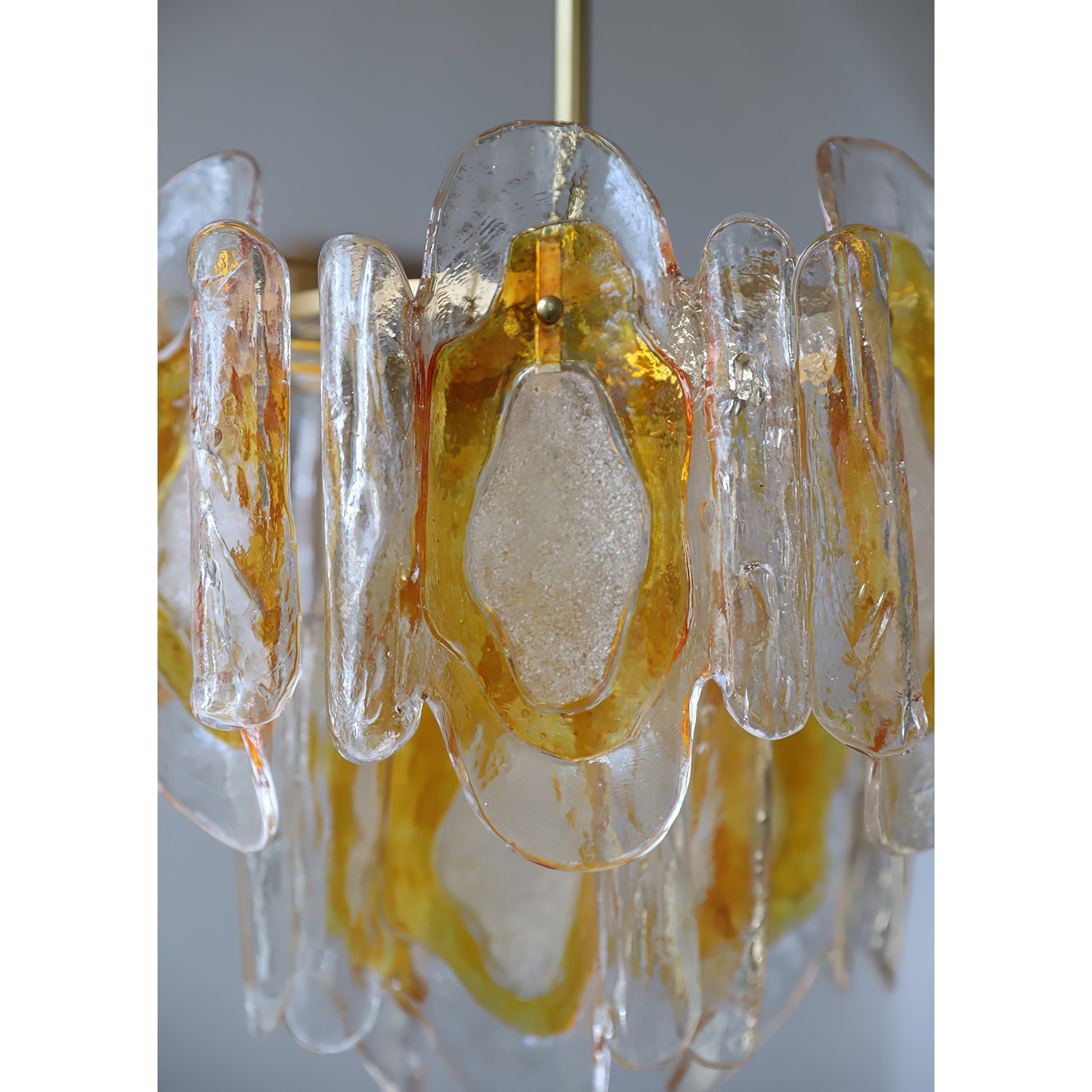 Zecaryra Chandelier