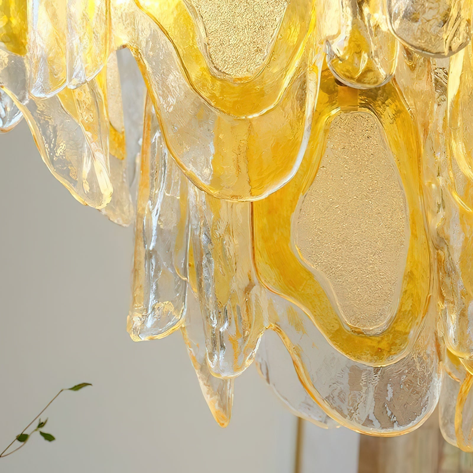 Zecaryra Chandelier