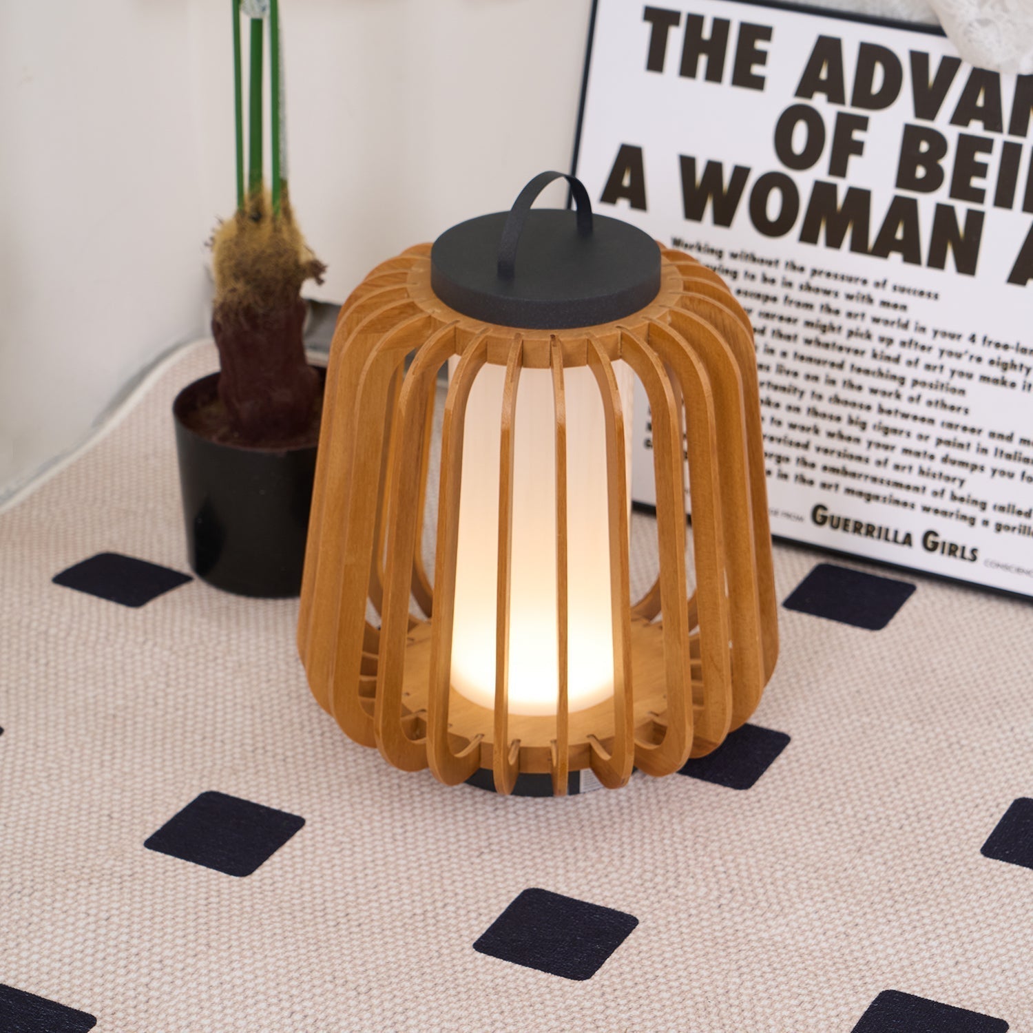 Slat Outdoor Table Light