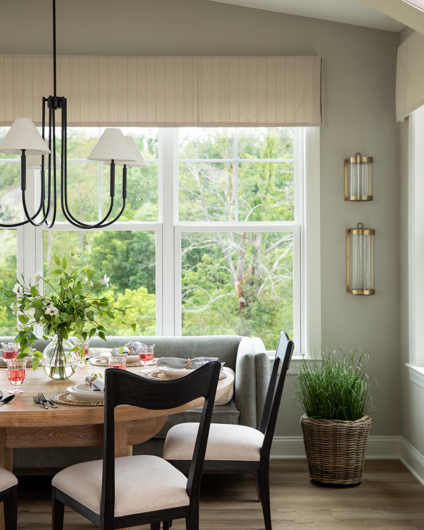 Swavel Chandelier