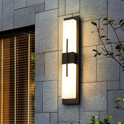 Elarvin Classic Unique Resin Outdoor Wall Light
