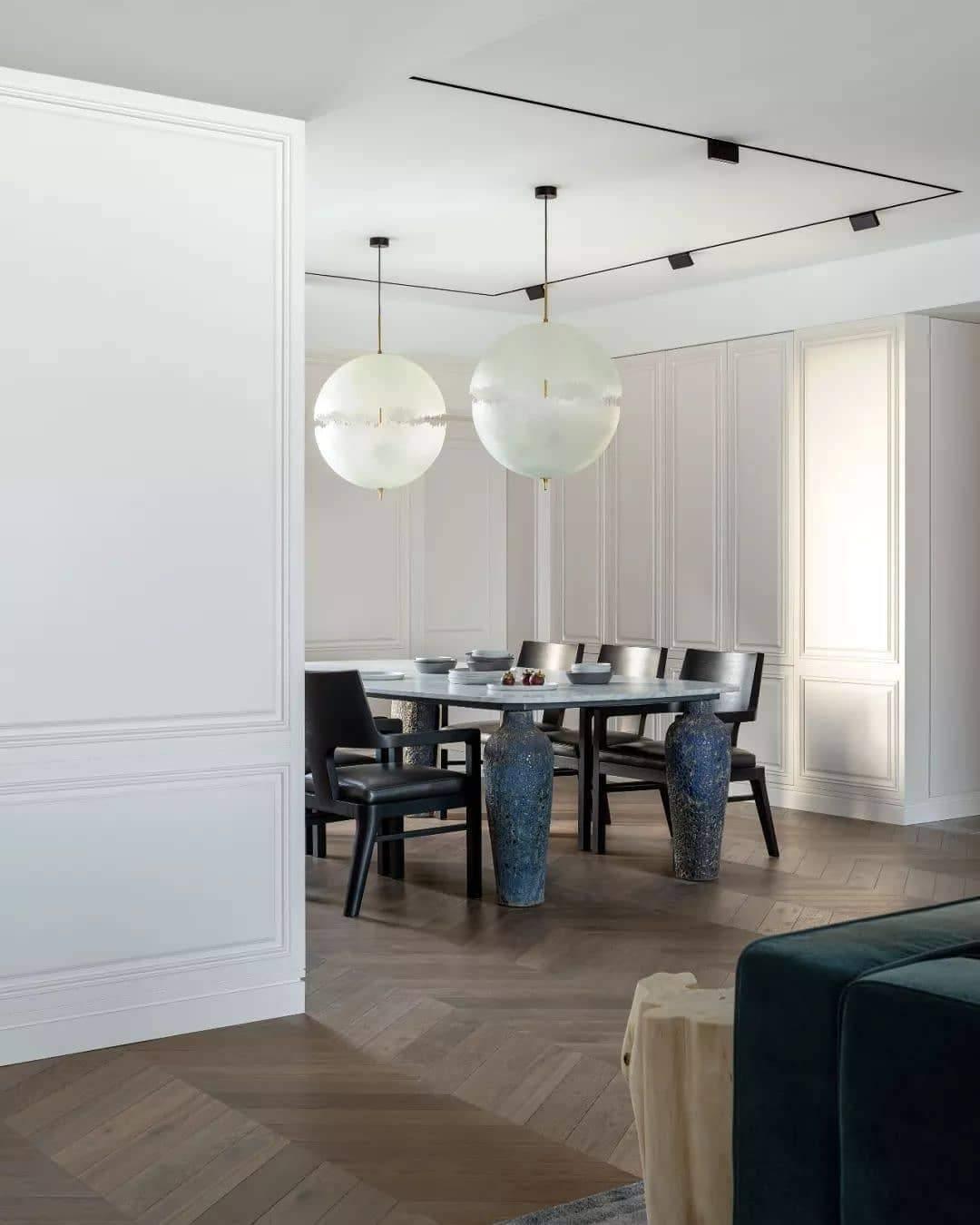 Sel Futuristic Pendant Lamp