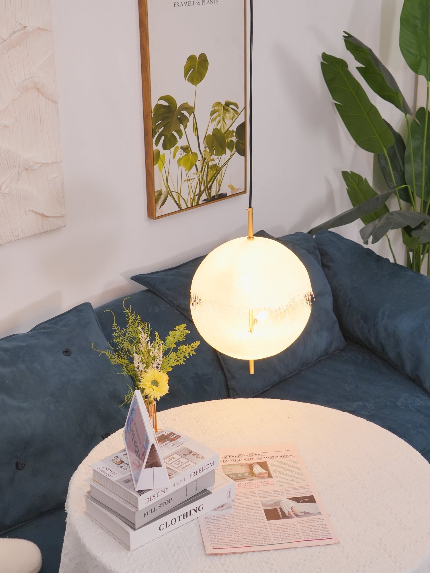 Sel Futuristic Pendant Lamp