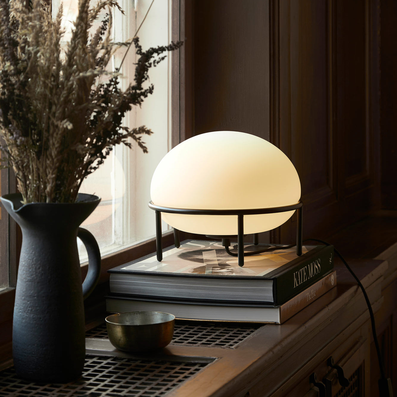 Celestia Sculptural Table Lamp