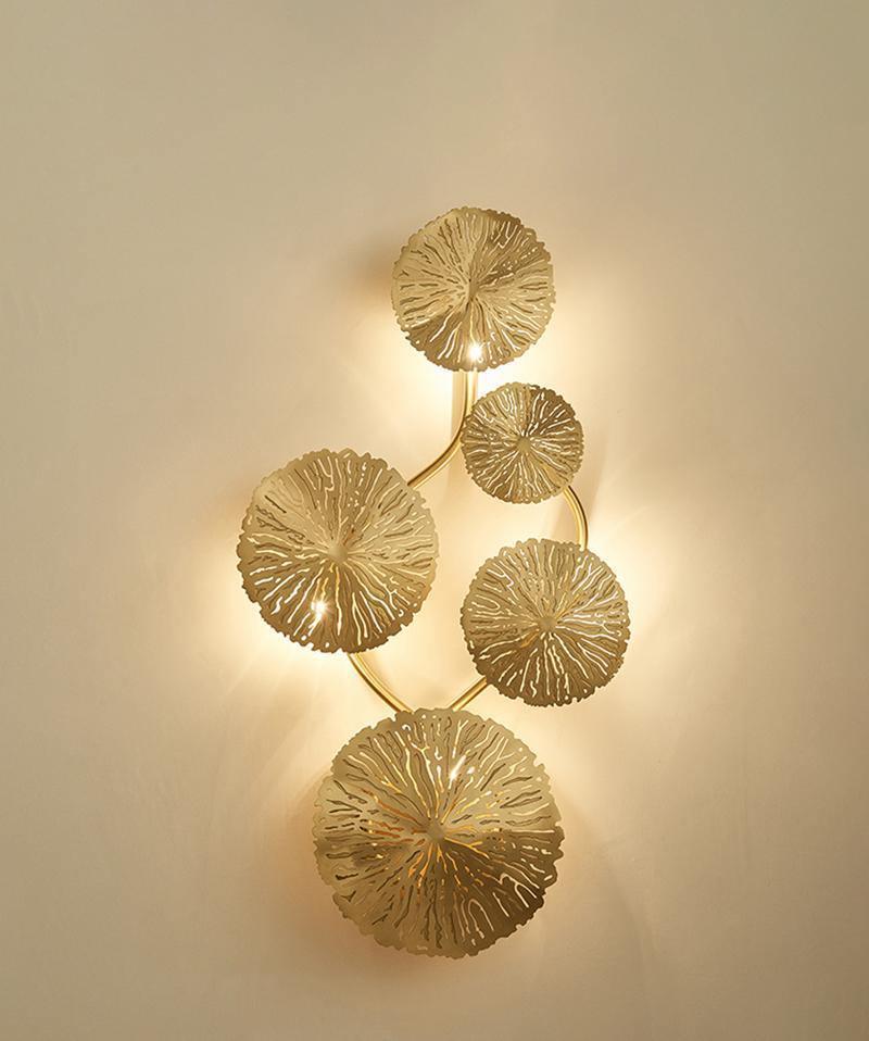 Rylso Wall Lamp Lotus Leaf Brass