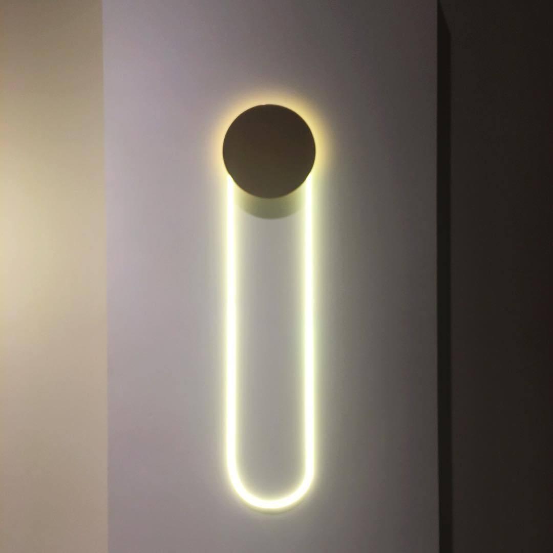 Lalem Acrylic Minimalist Wall Lamp
