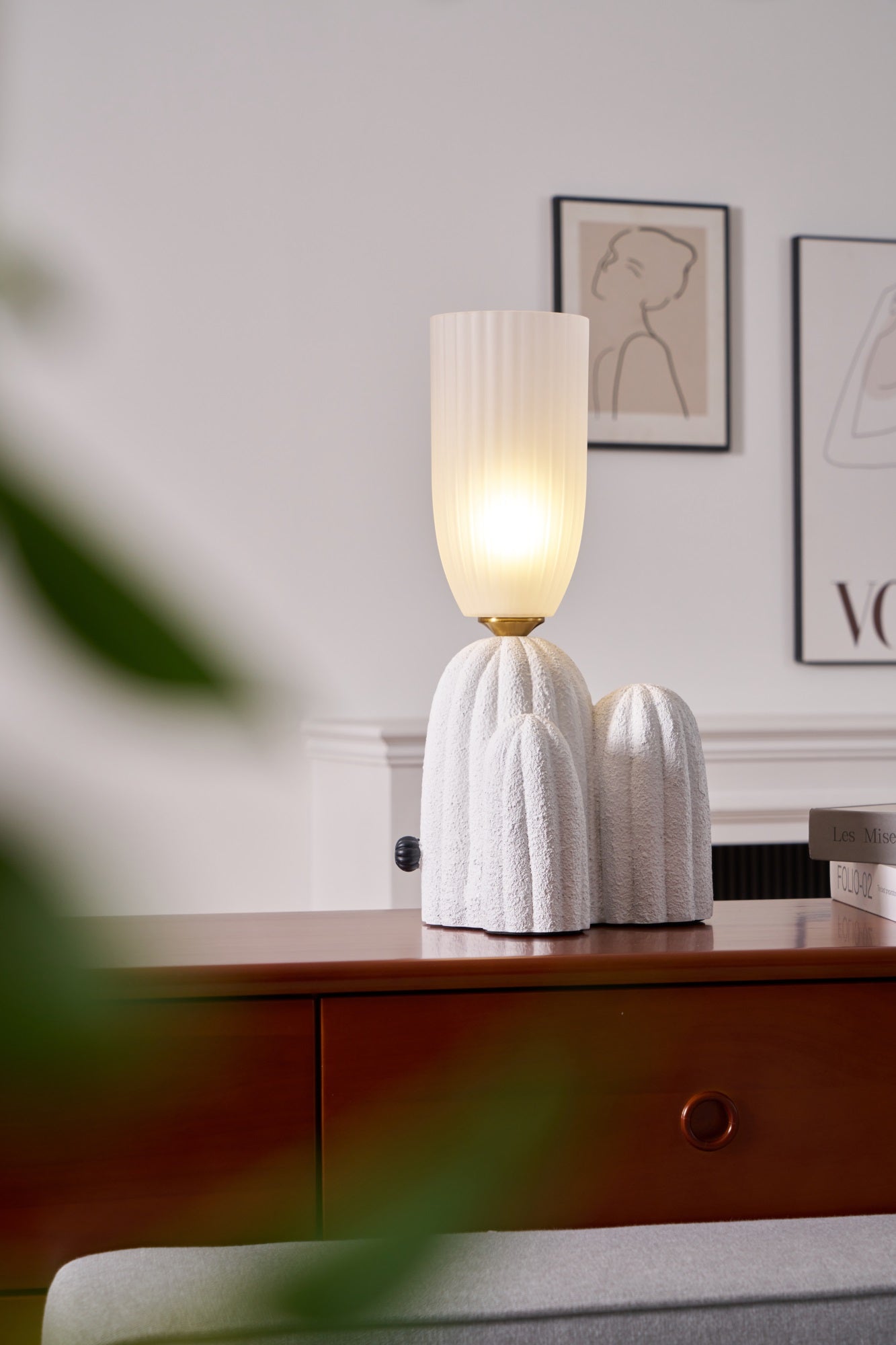 Soreny Resin Artistic Table Lamp
