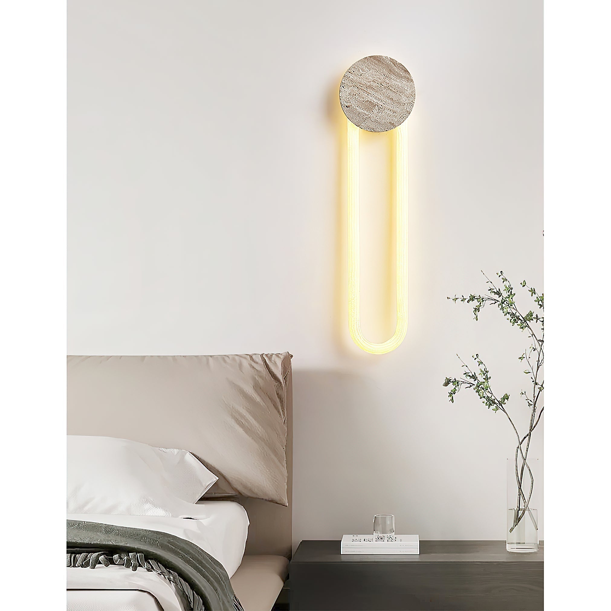 Avynor Wall Lamp