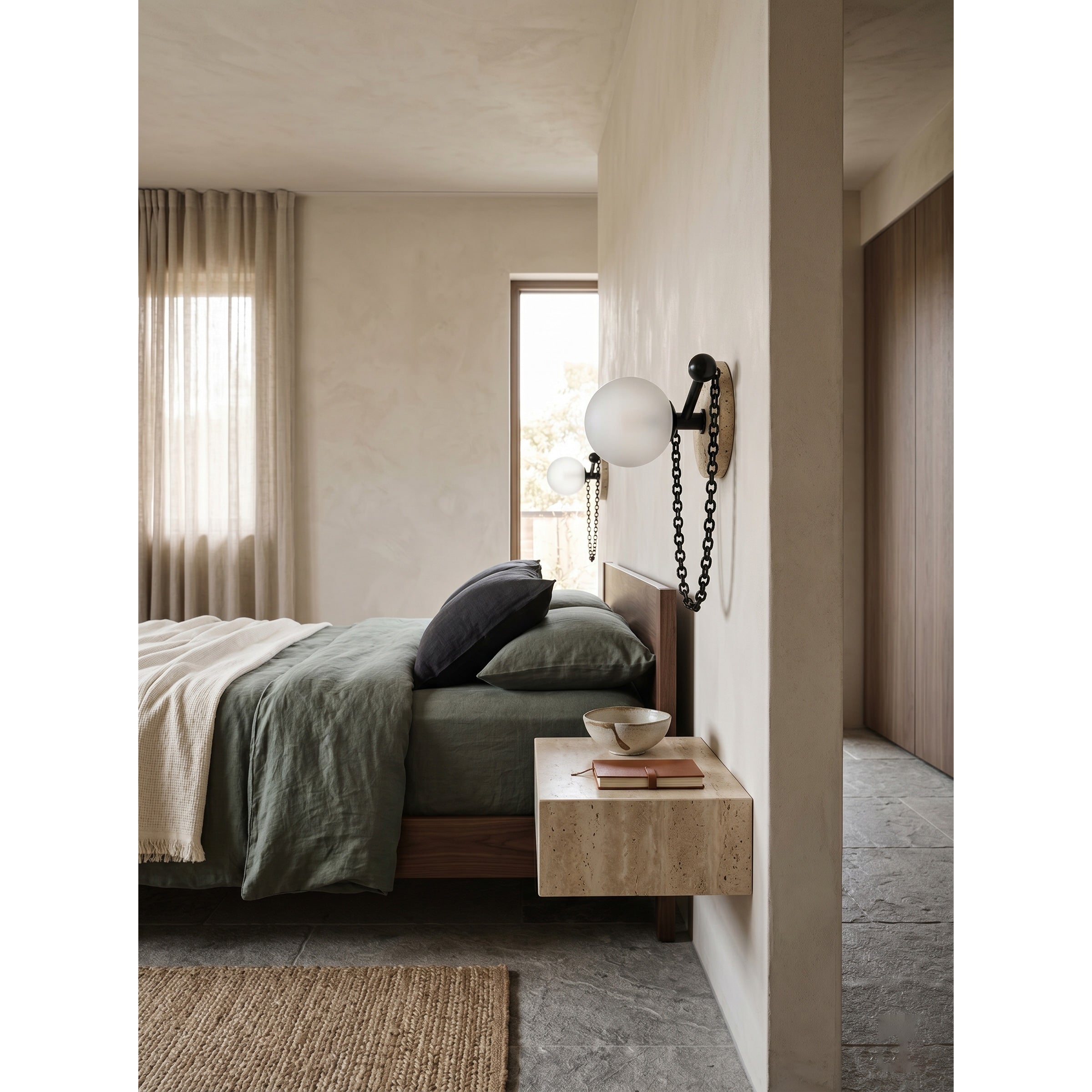 Valerique Sconce