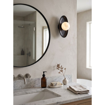 Elaenine Wall Light