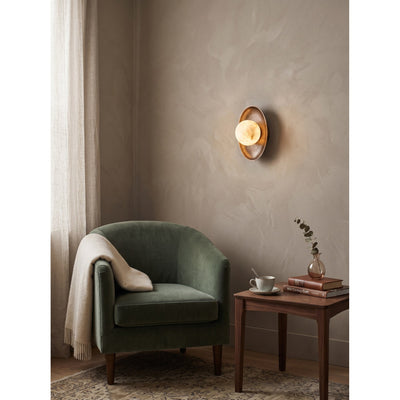 Elaenine Wall Light