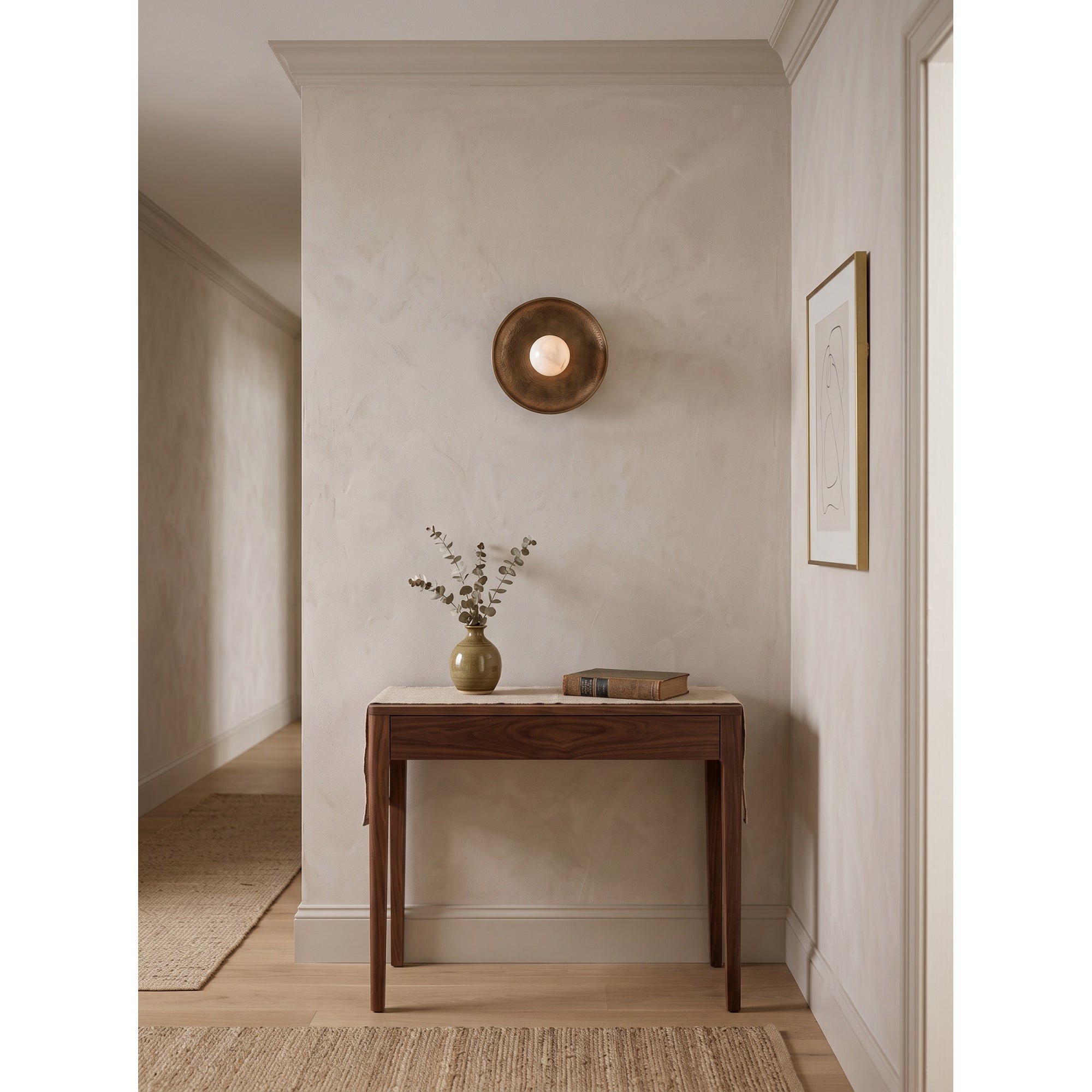 Elaenine Wall Light