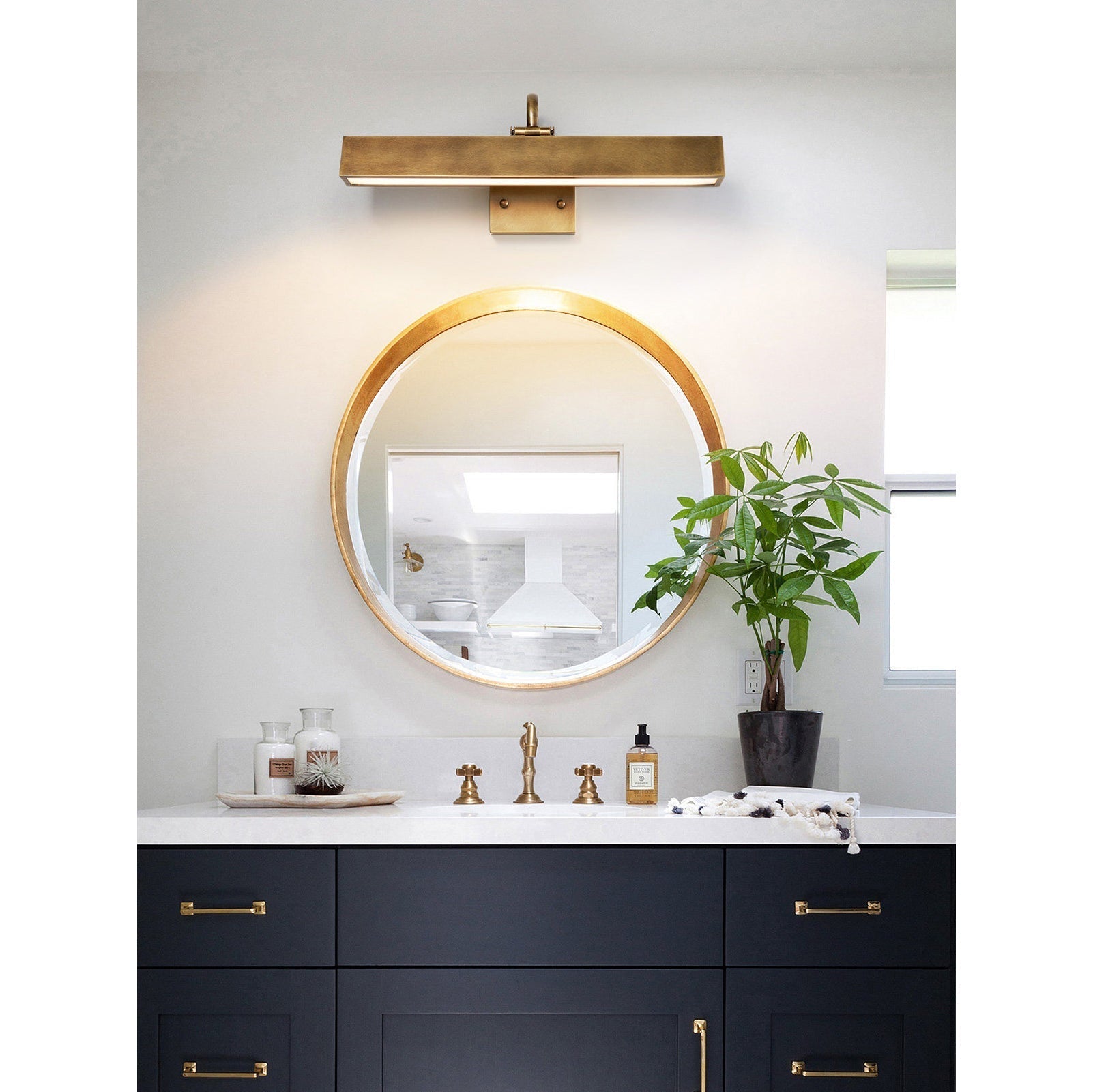 Huxley Wall Sconce