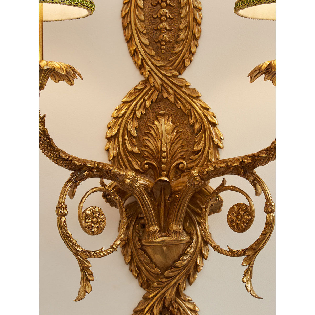Regals Wall Sconce