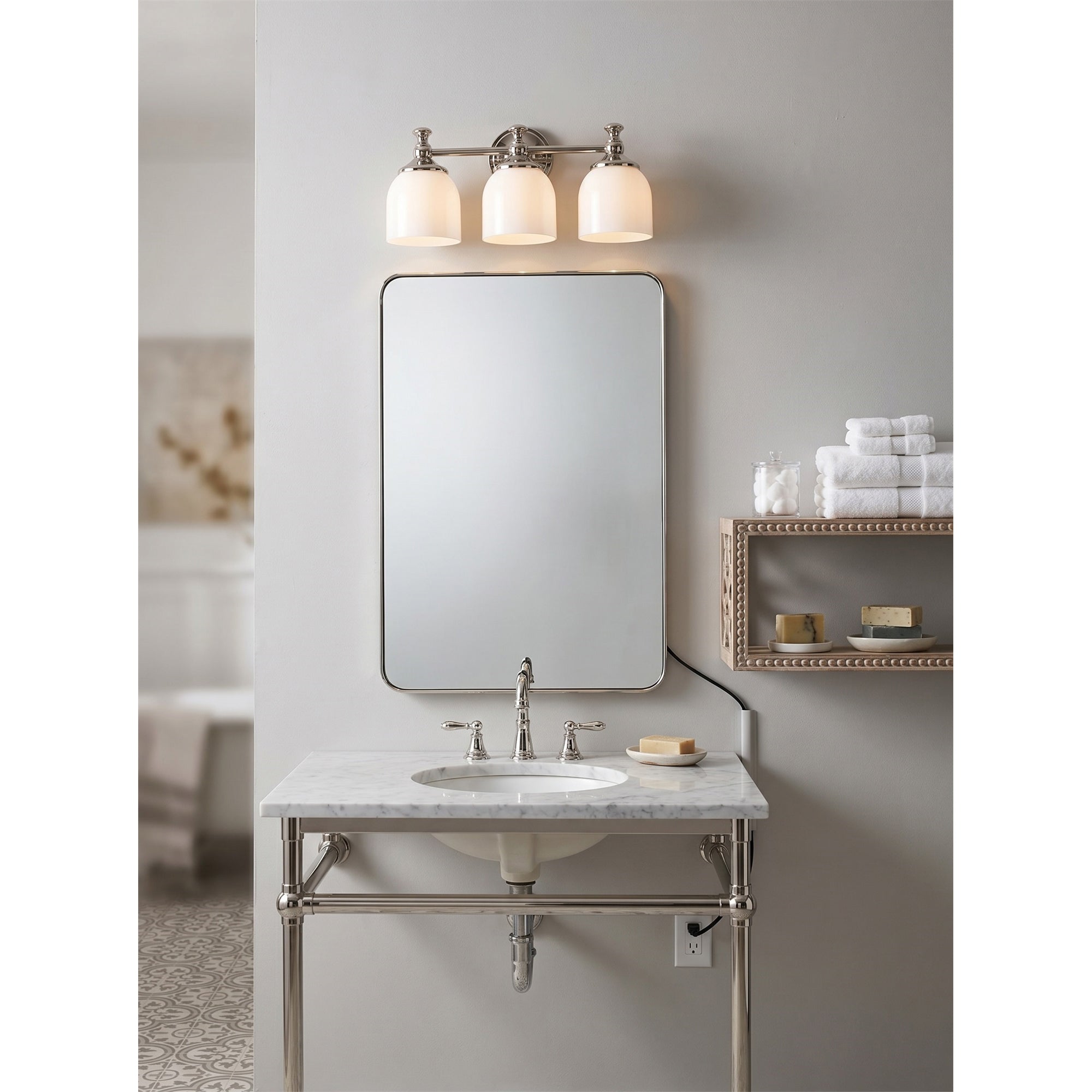 Celiaya Chart Glass Plug-in Wall Sconce
