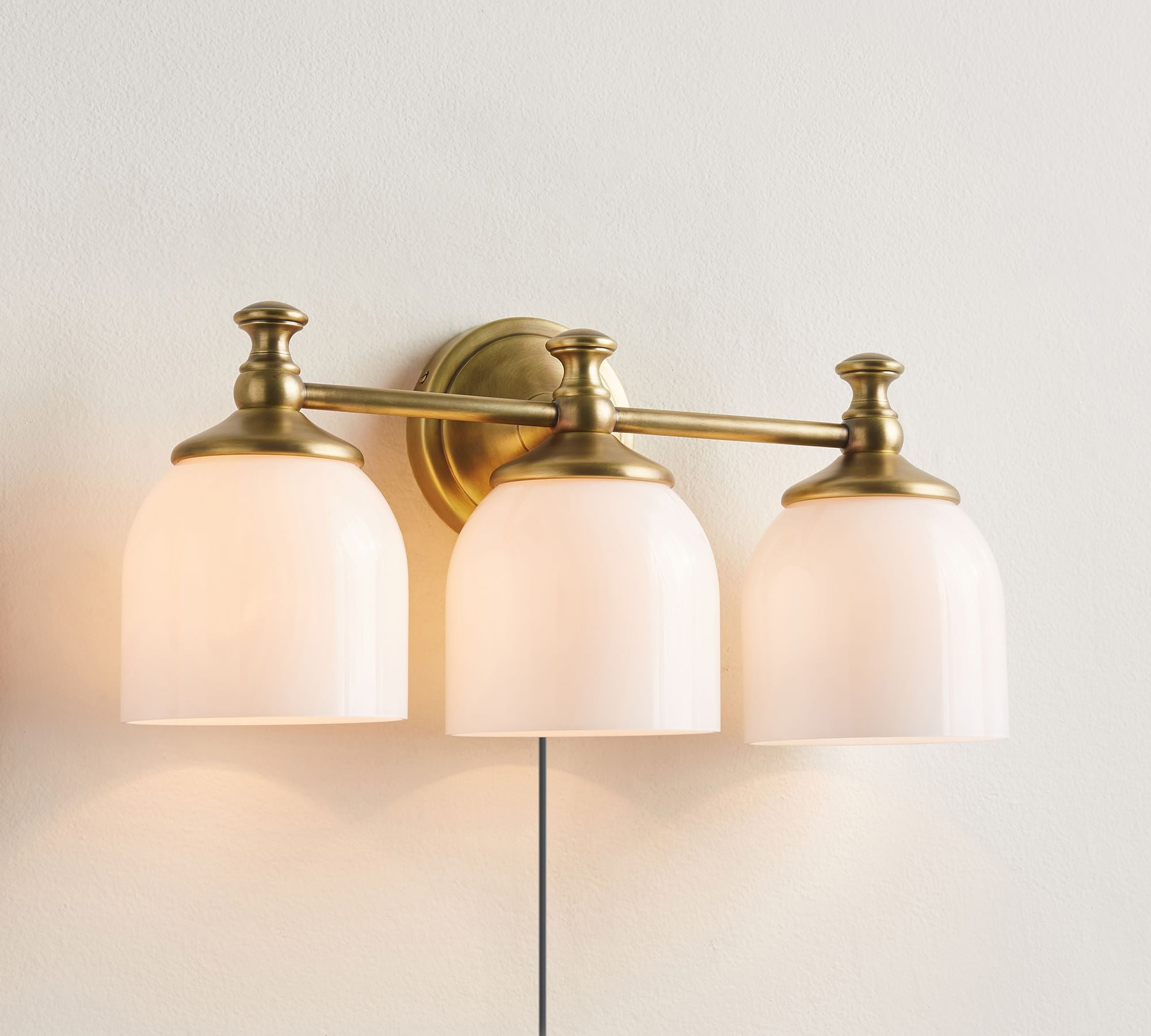 Celiaya Chart Glass Plug-in Wall Sconce