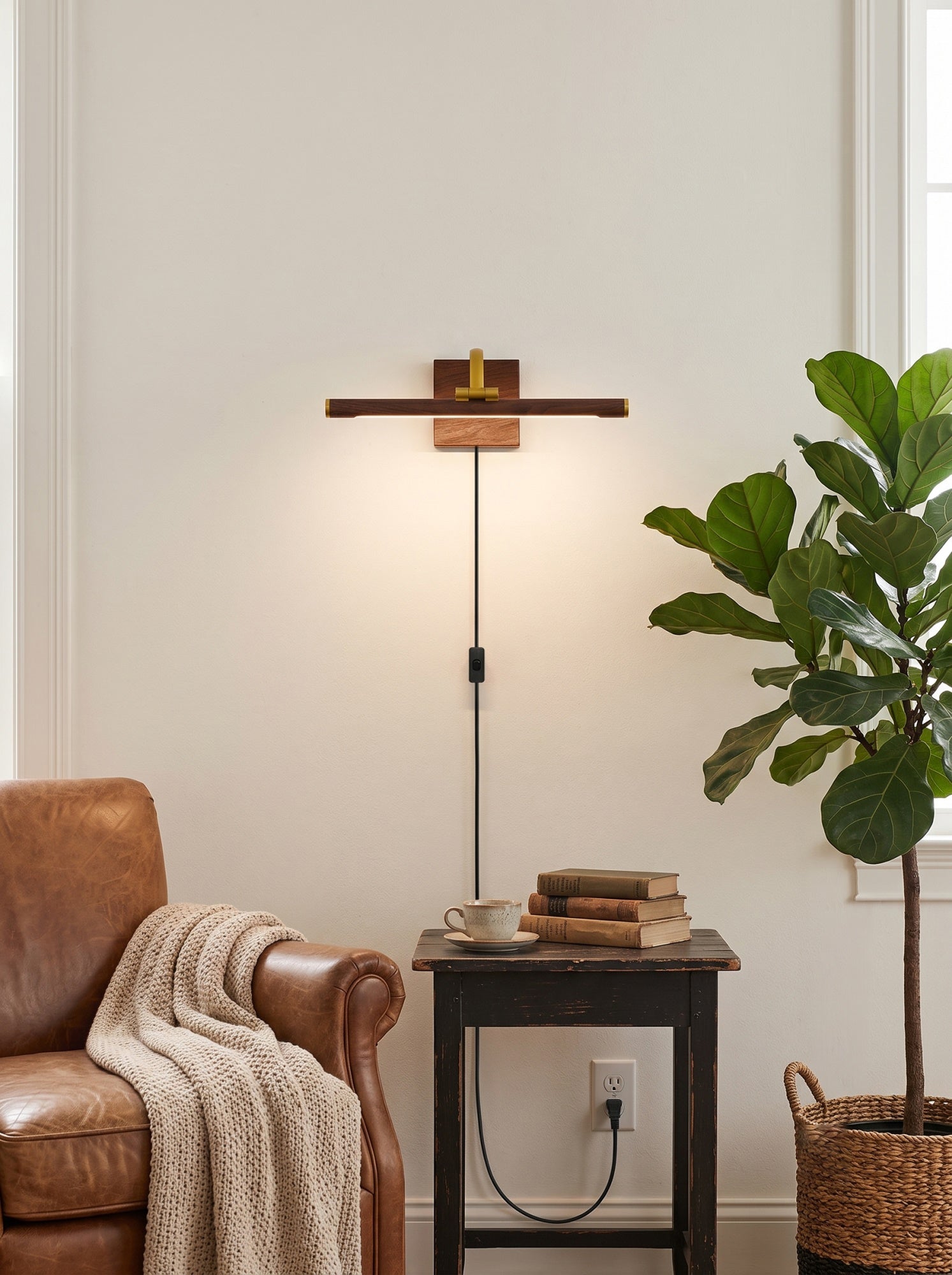 Reninina Wall Light