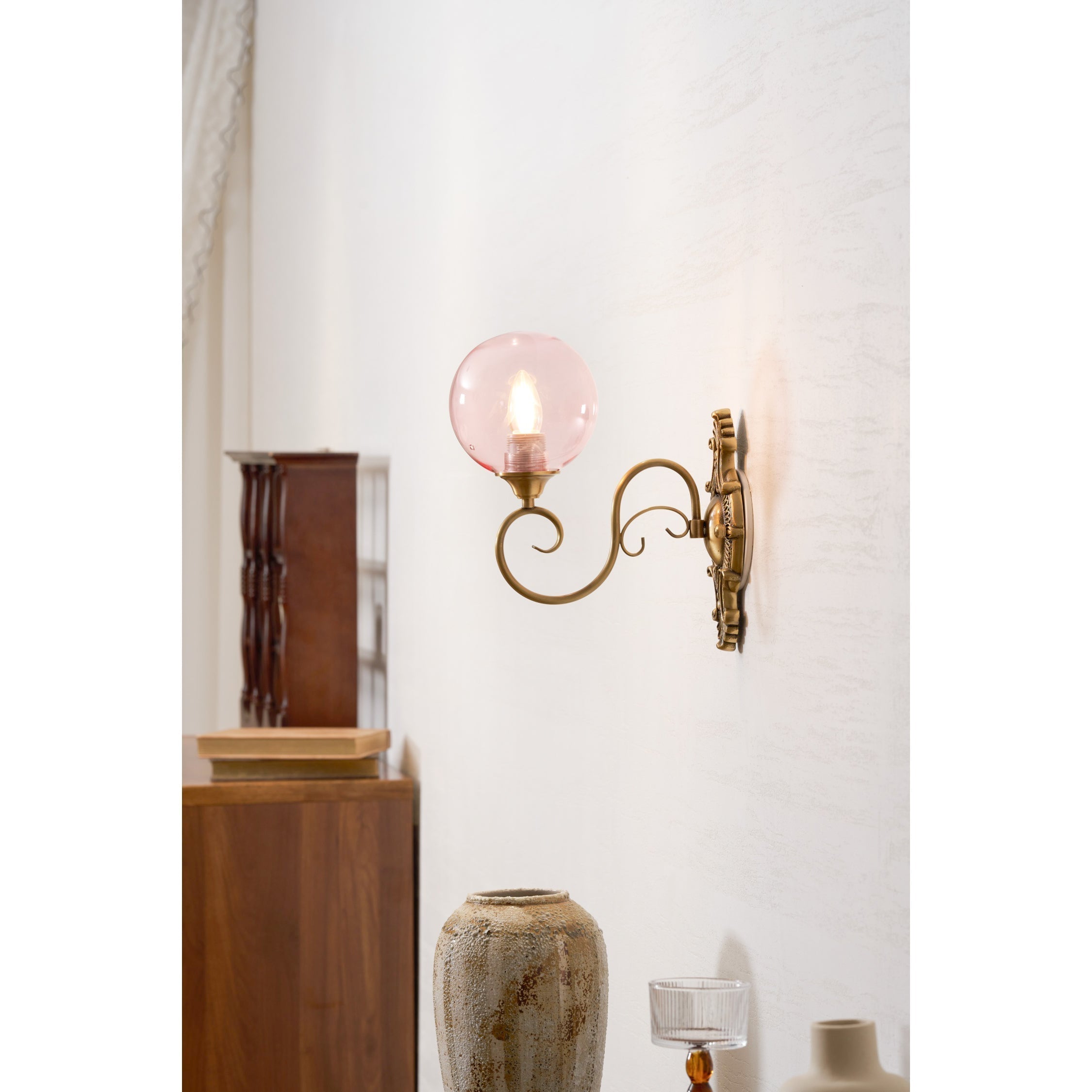 Lavinia Wall Lamp