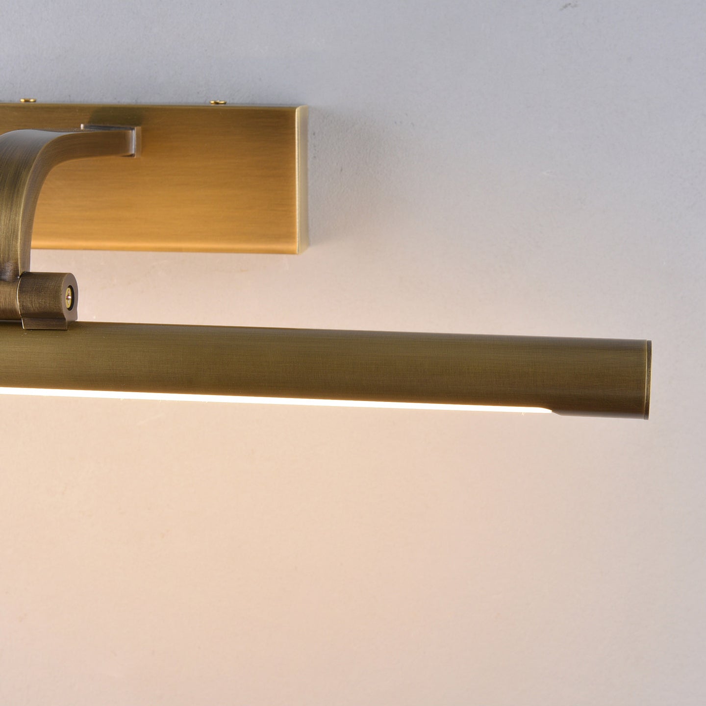 Ciruaine Sconce