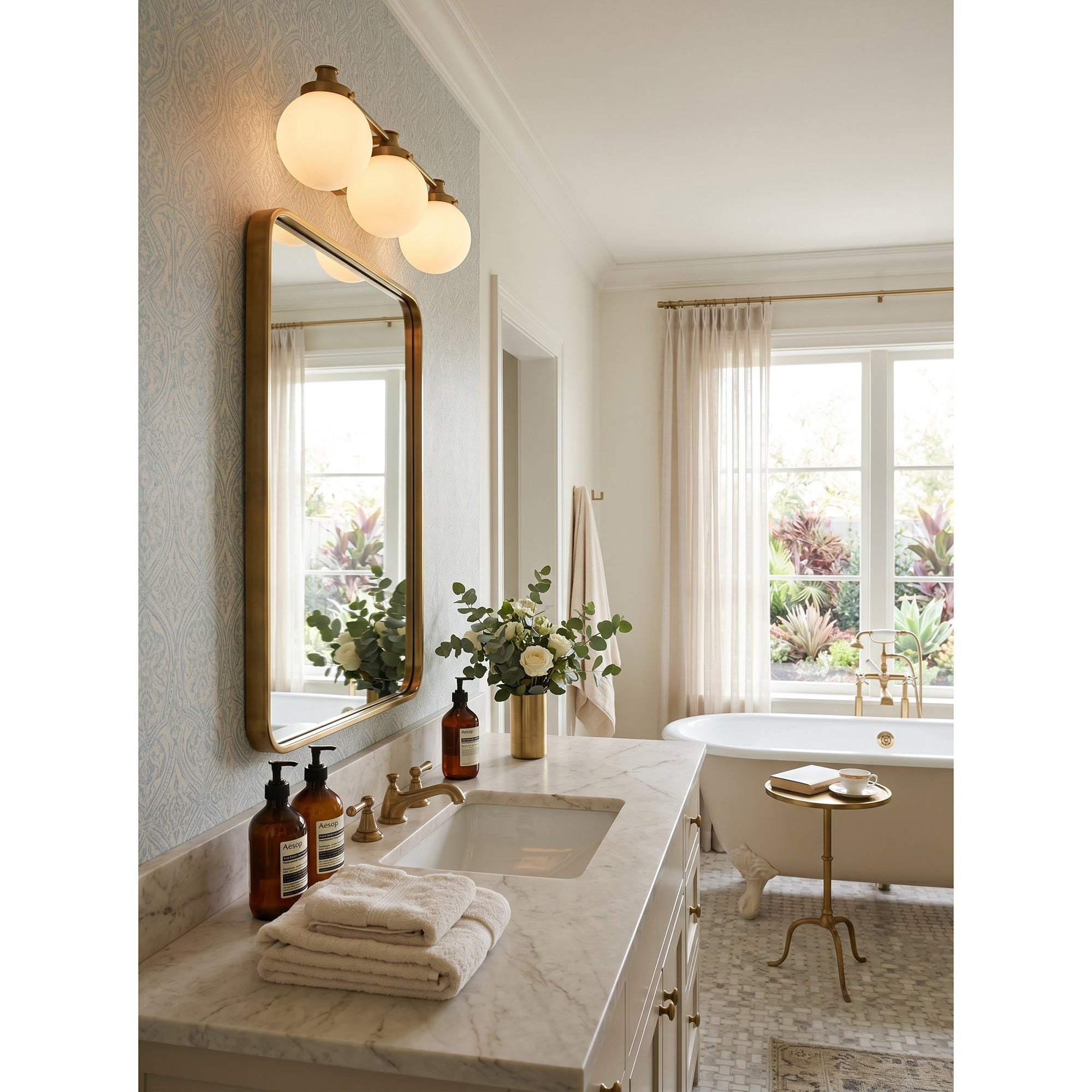 Fioraridge Glass Ball Indoor Wall Light