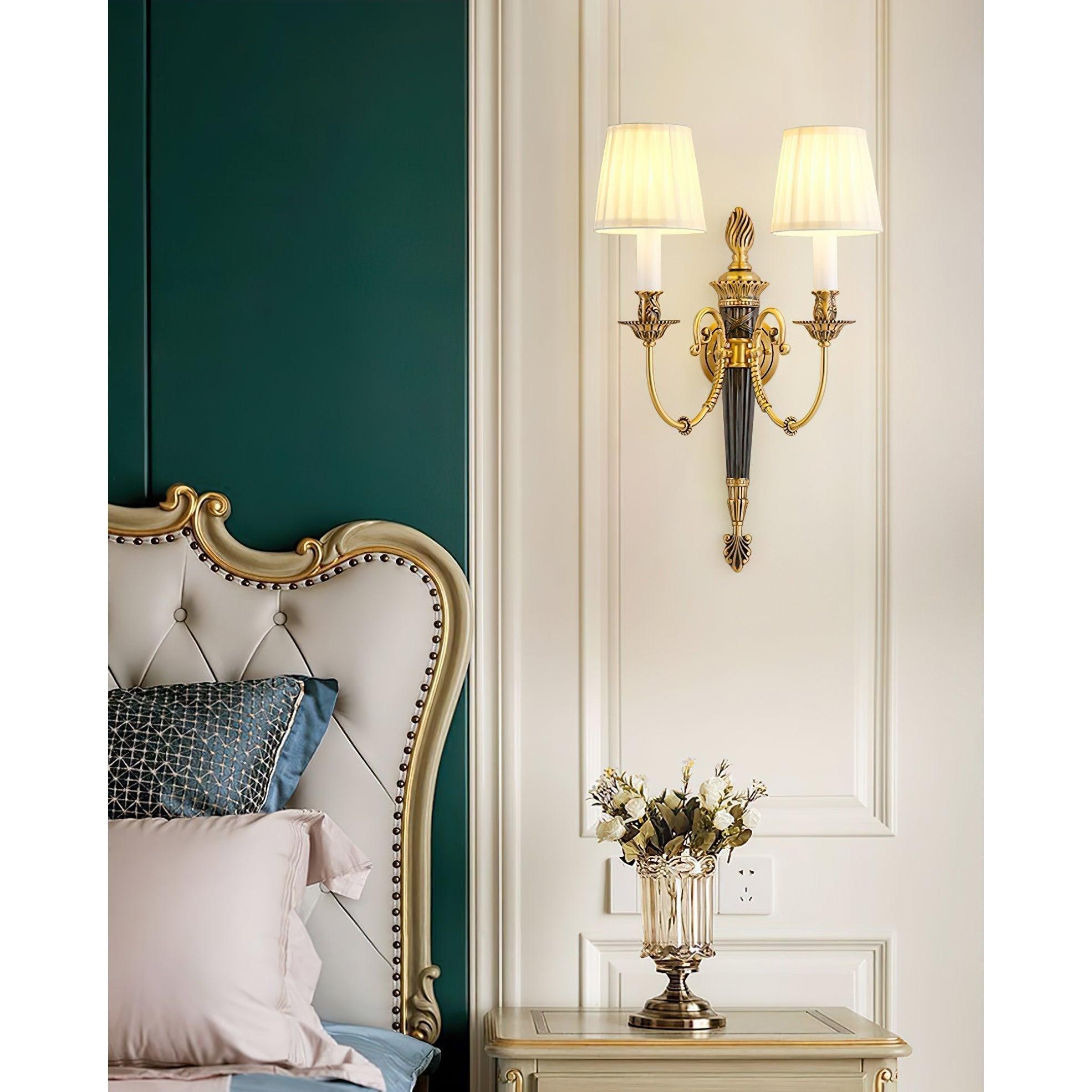 Victoria Wall Light