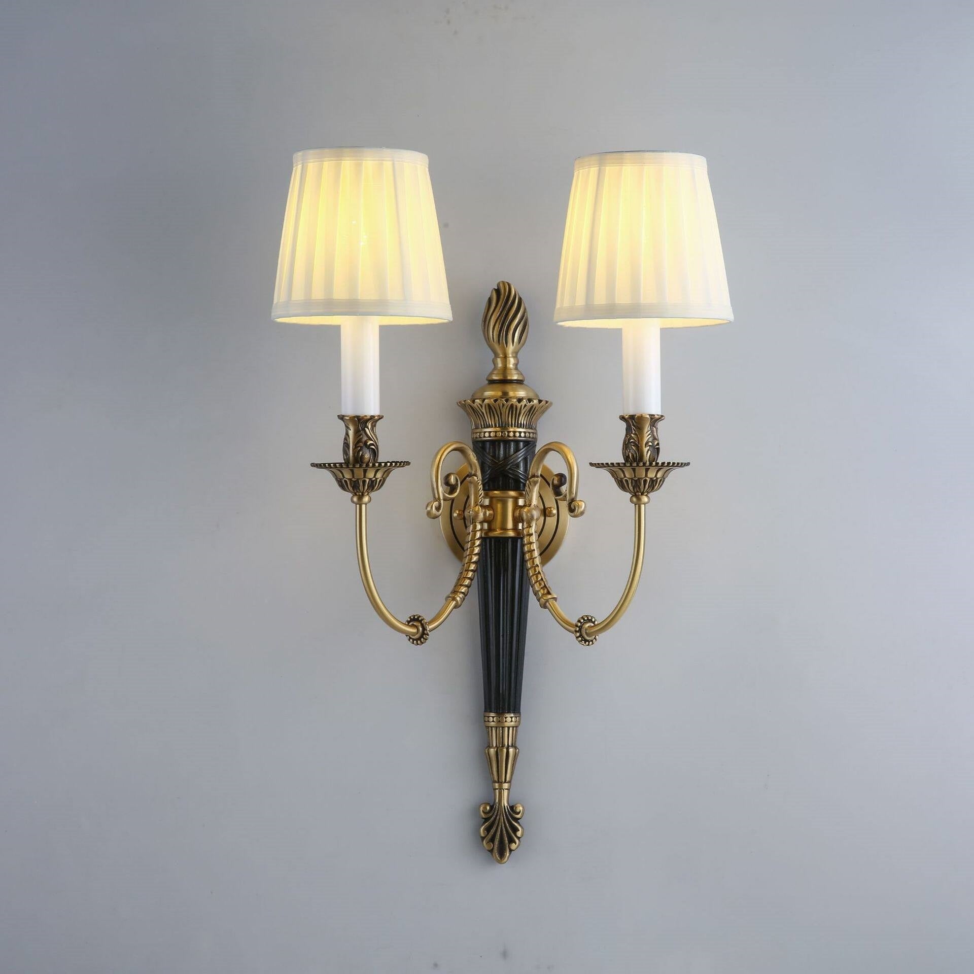 Victoria Wall Light