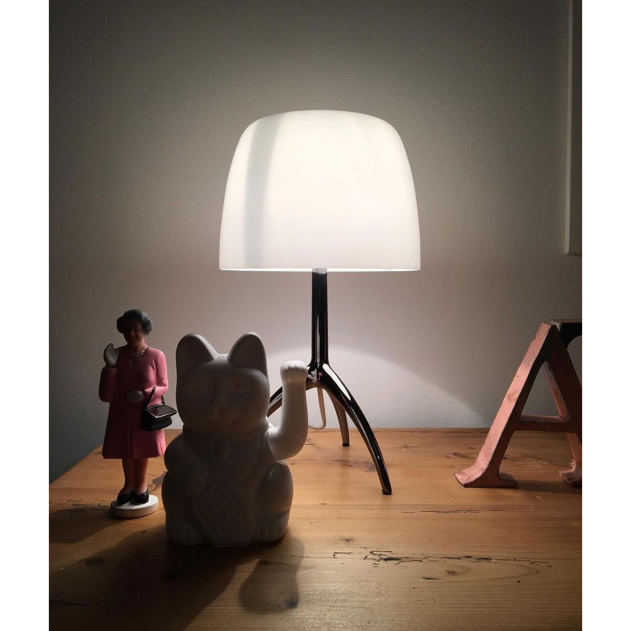 Lumuina Table Lamp