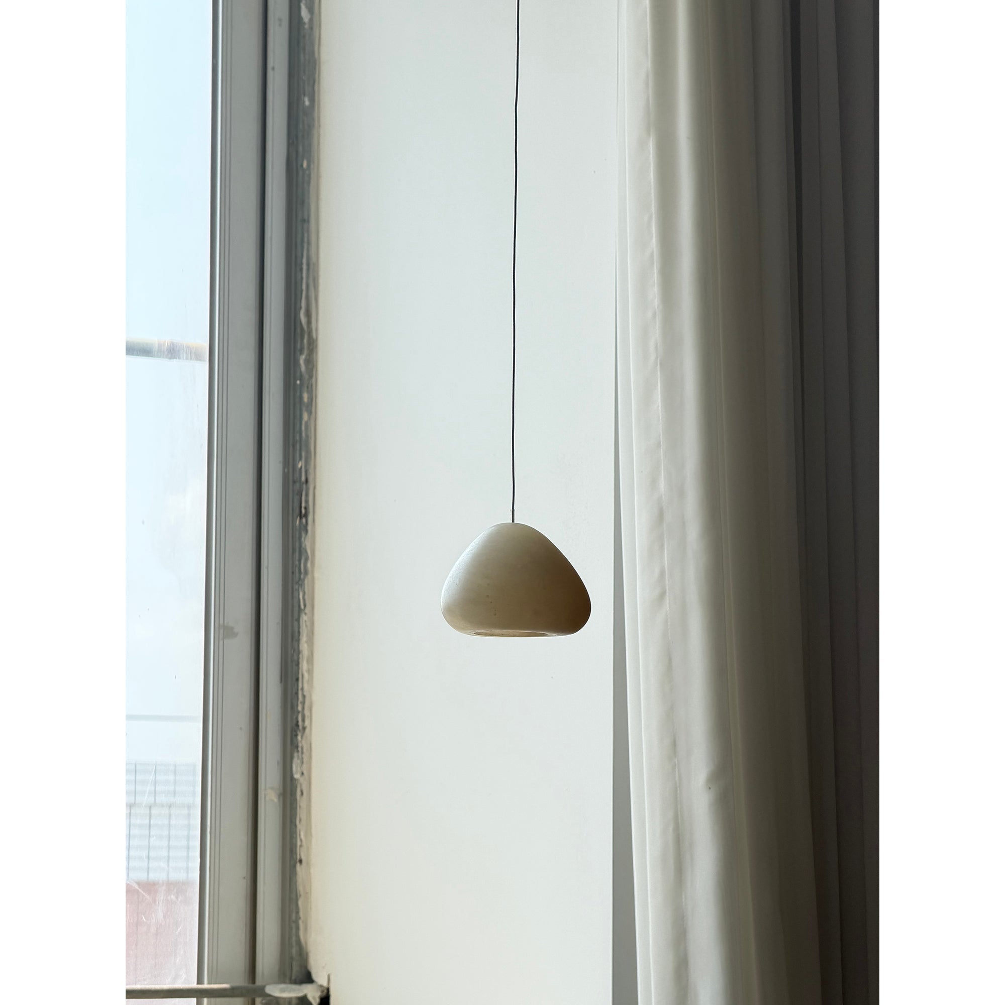 Morphe Alabaster Pendant Lamp