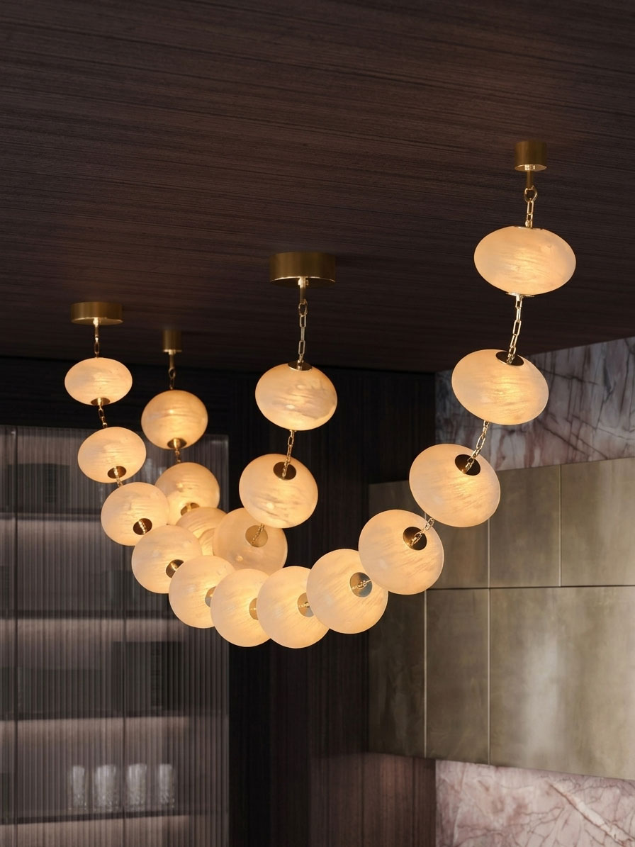 Viraoena Chandelier
