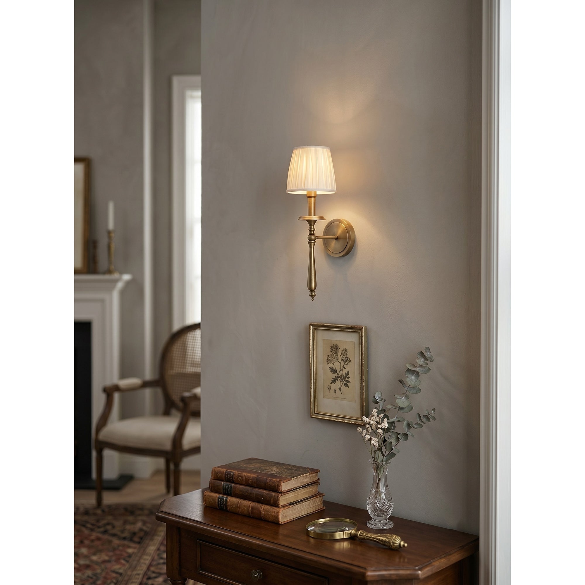 Velaview Brass Indoor Wall Light
