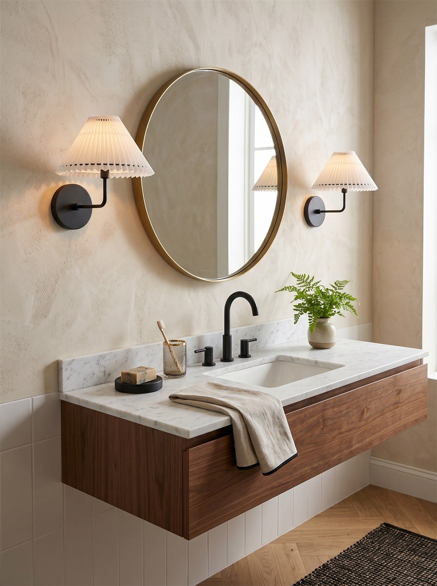 Cirinora Wall Sconce